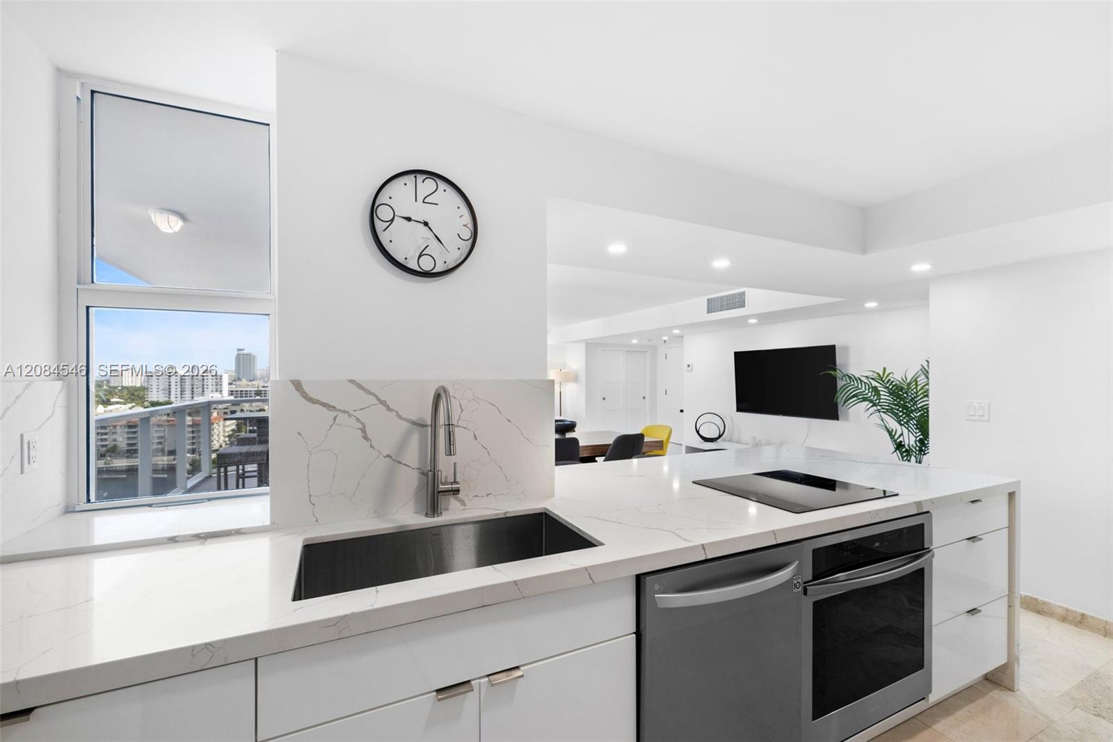 2401 Collins Ave # 1508 — Photo 2