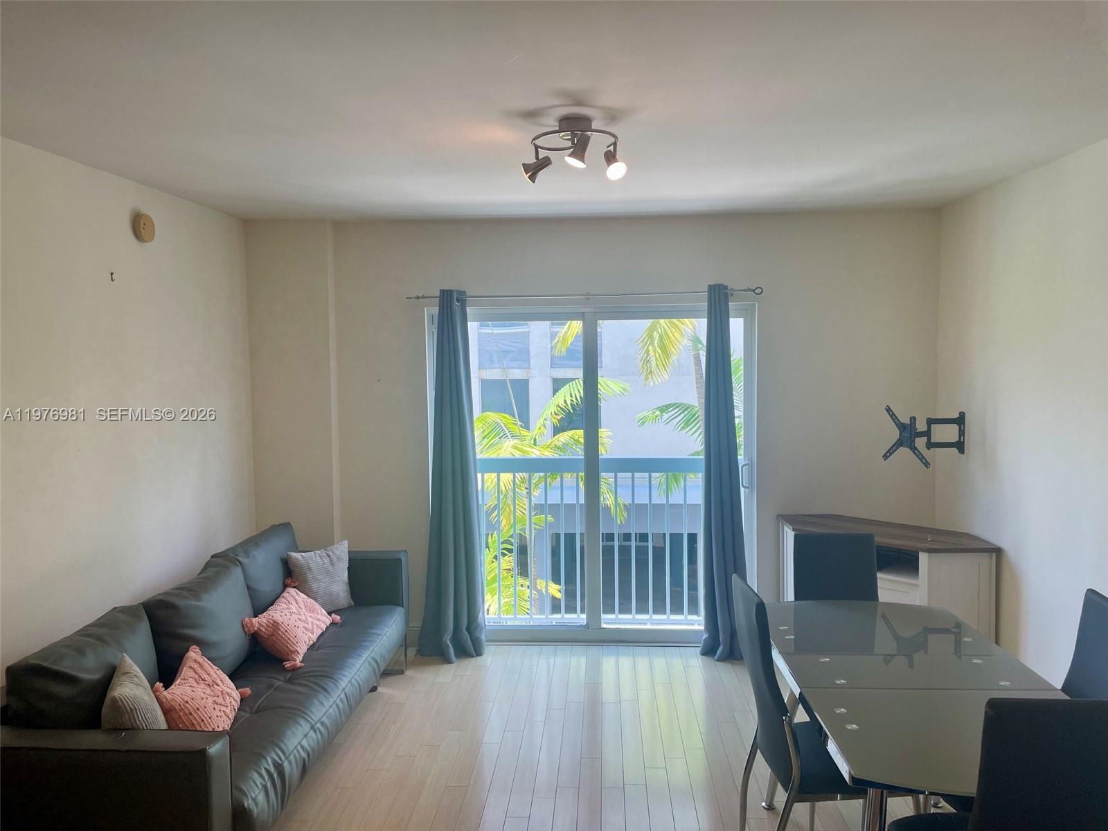 2740 SW 28th Ter # 304, Miami FL 33133