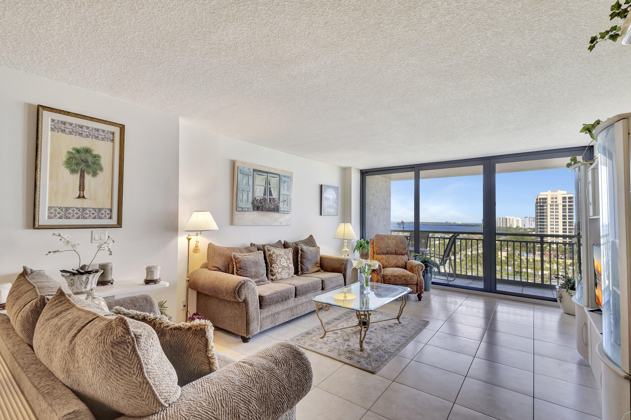 3400 N OCEAN Drive # 1505 — Photo 3