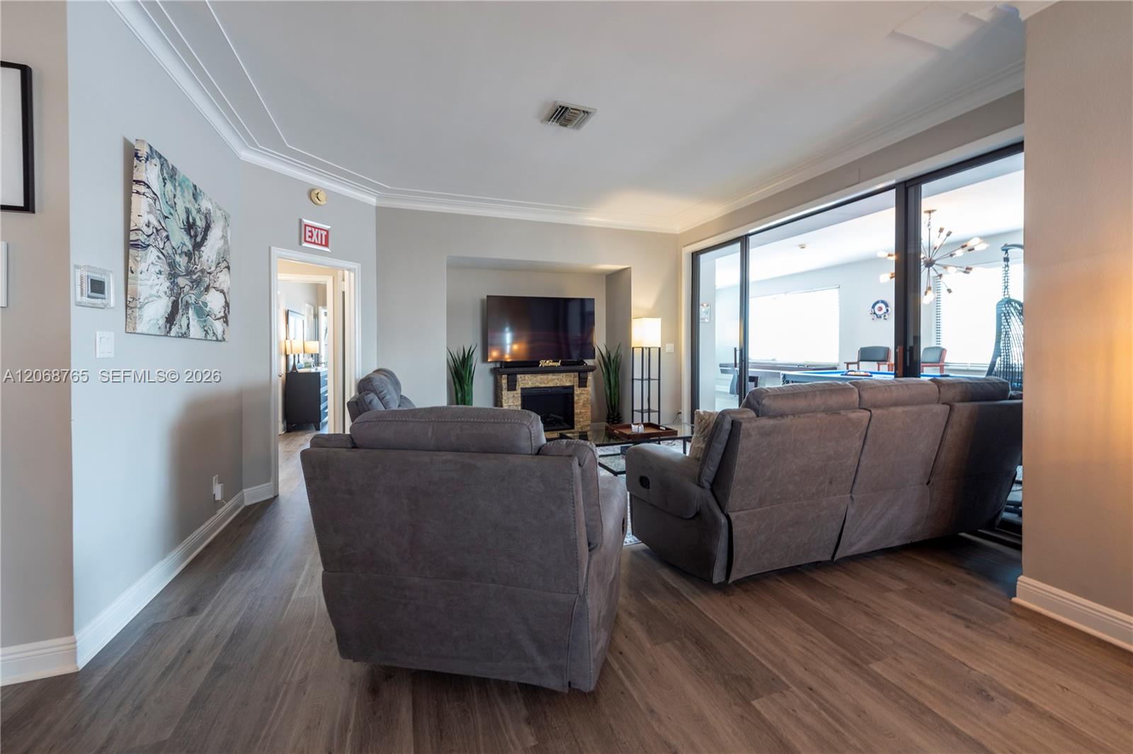 113 S 21st Ave # 113 — Photo 4