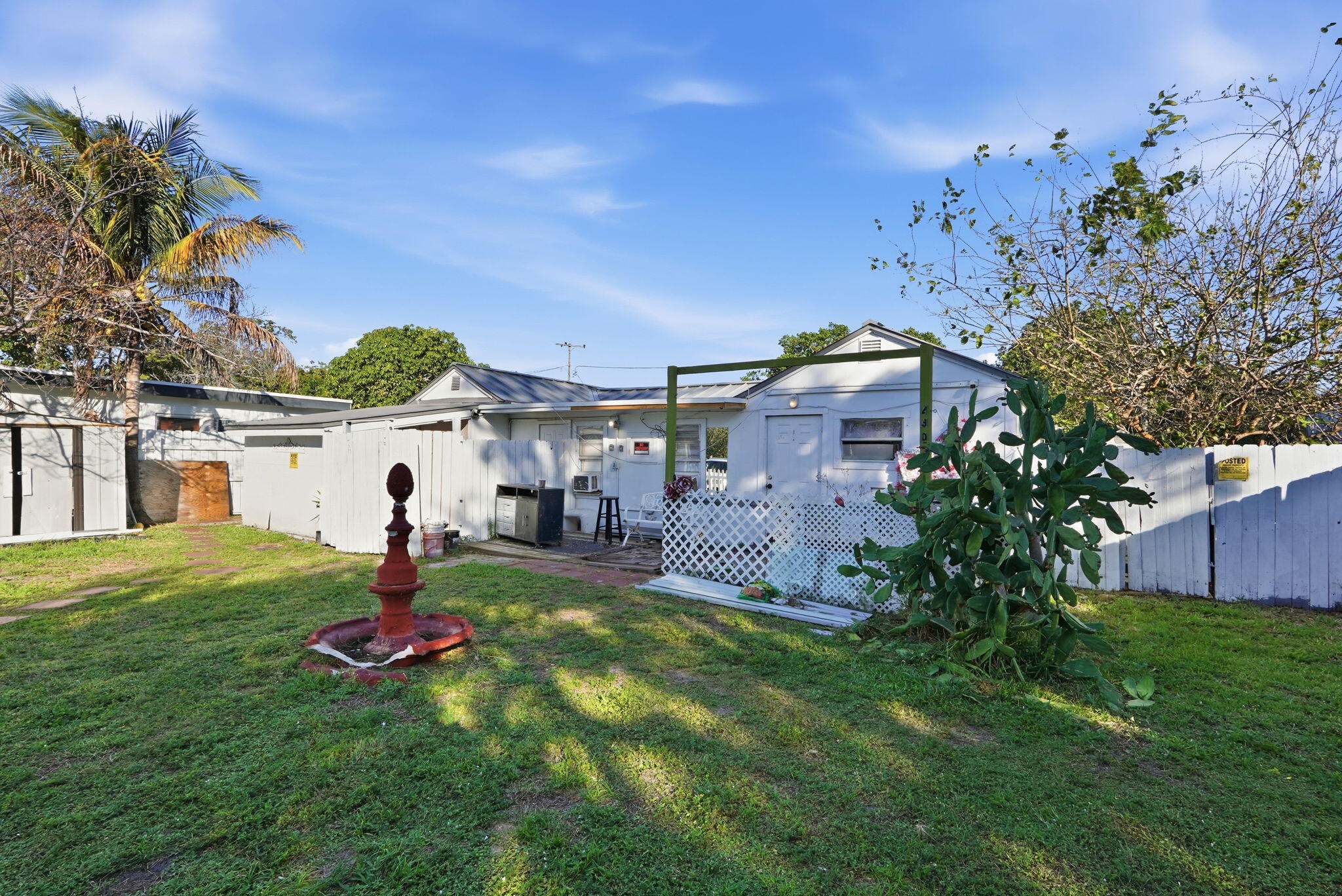 230 SW 14th Street — Photo 4