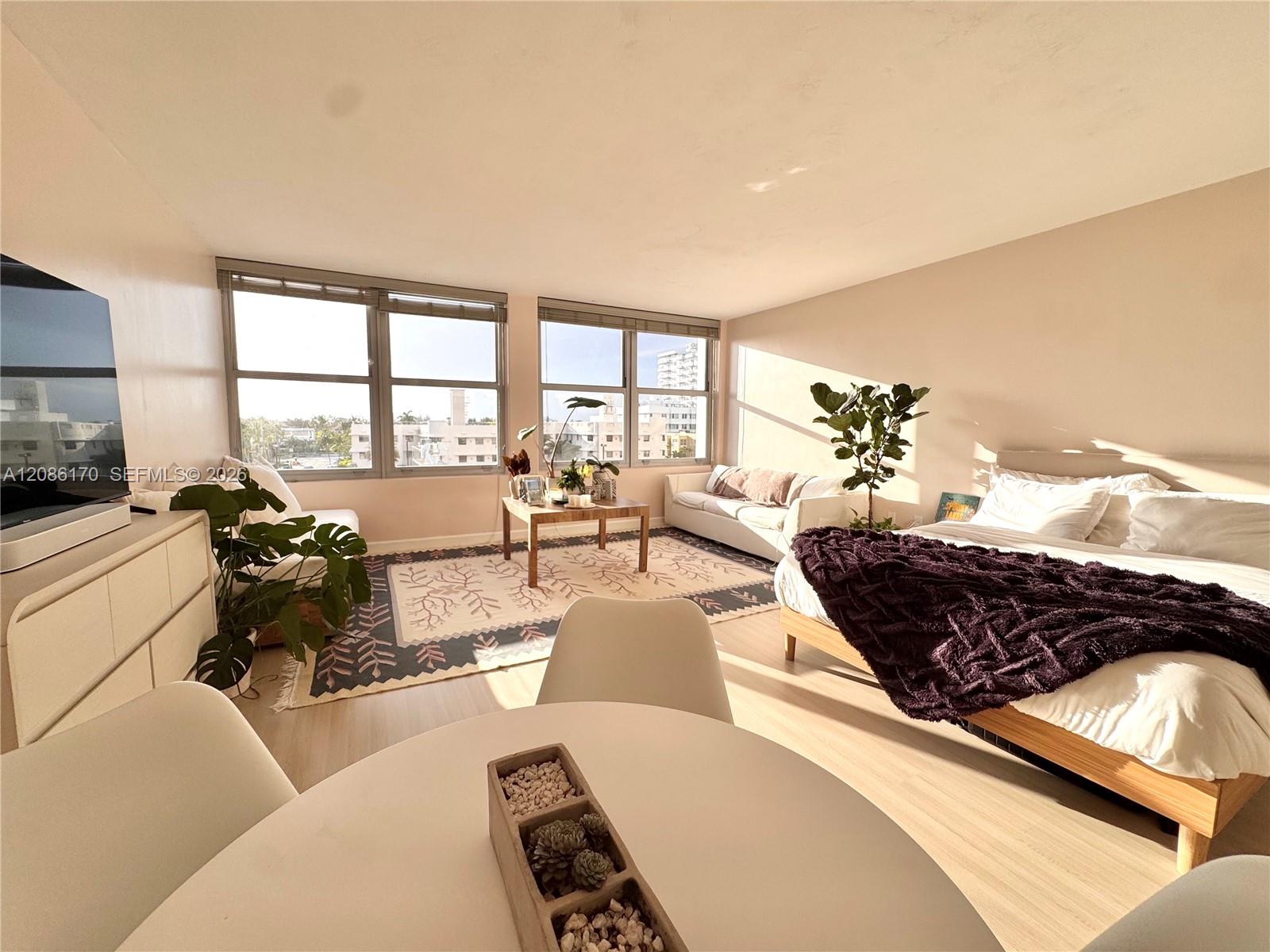 2899 Collins Ave # 550 — Photo 3