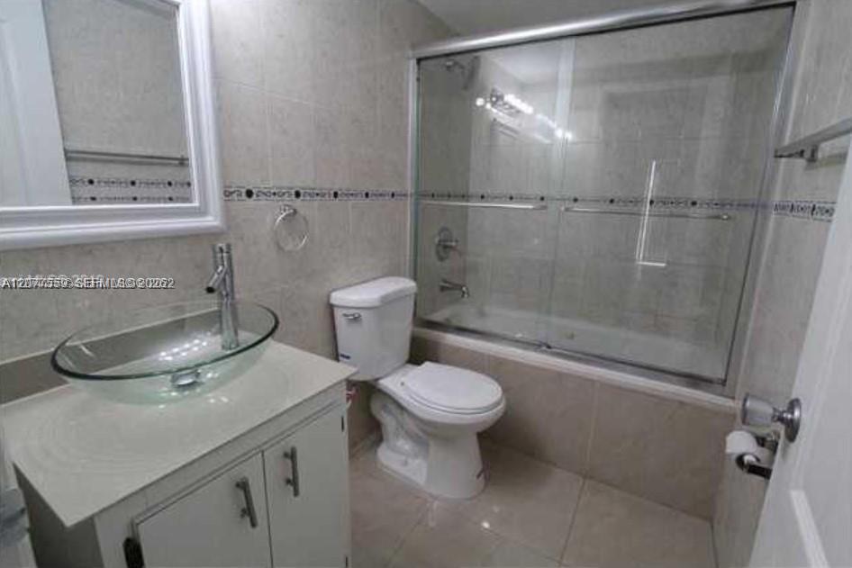5775 W 20th Ave # 406 — Photo 4
