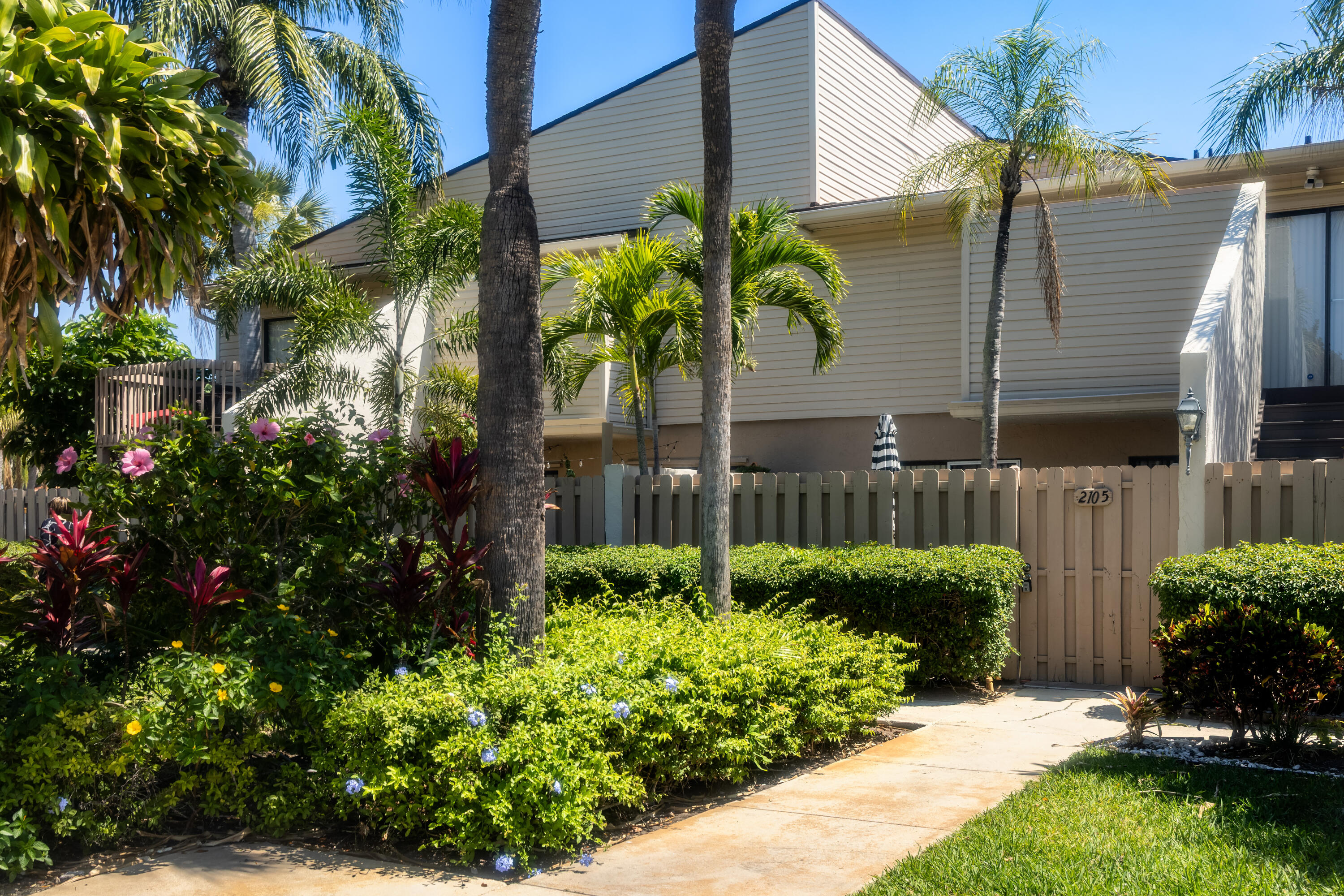602 Executive Center Drive Unit 105, West Palm Beach FL 33401
