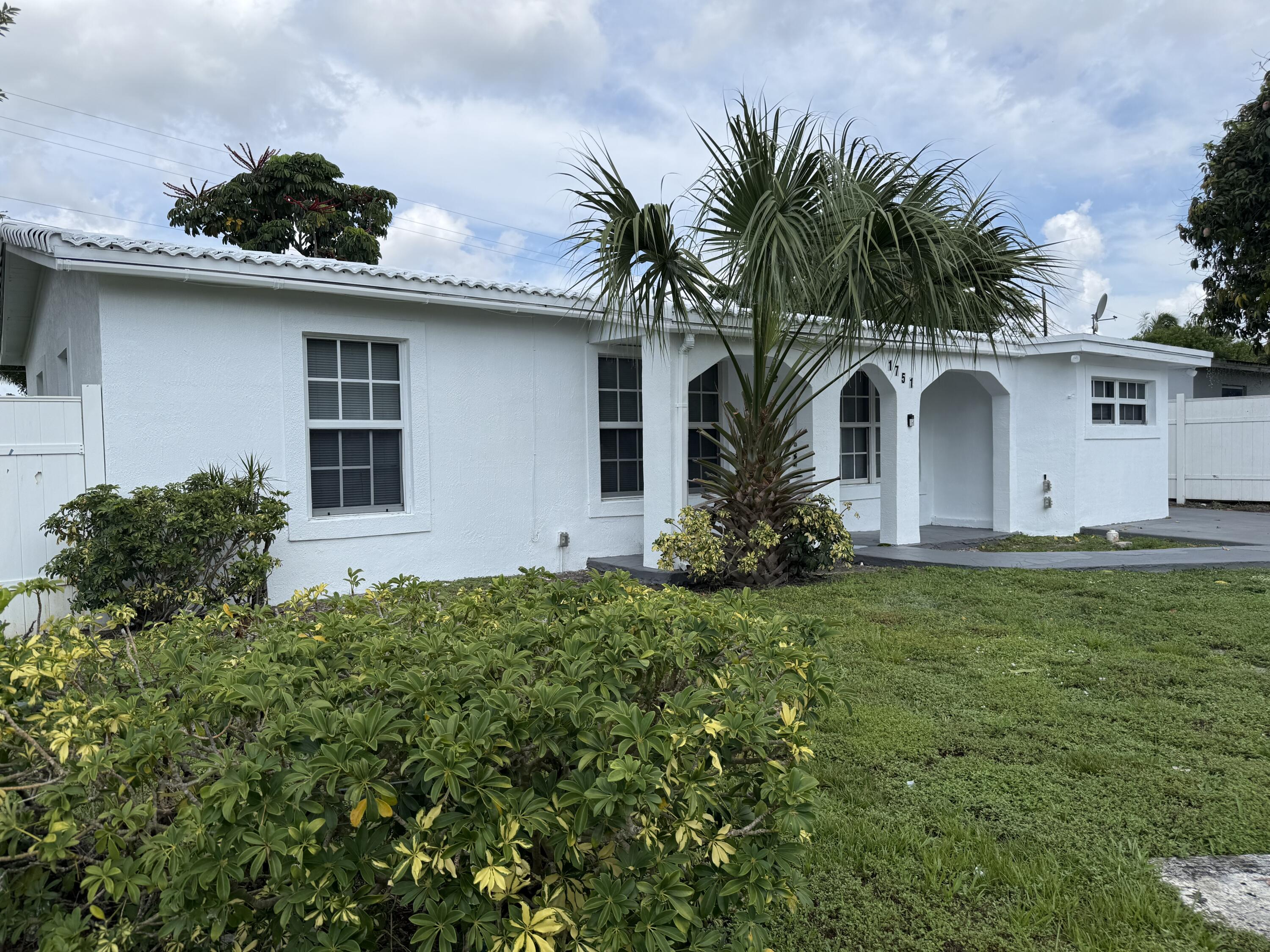 1751 NW 34TH Avenue, Lauderhill FL 33311