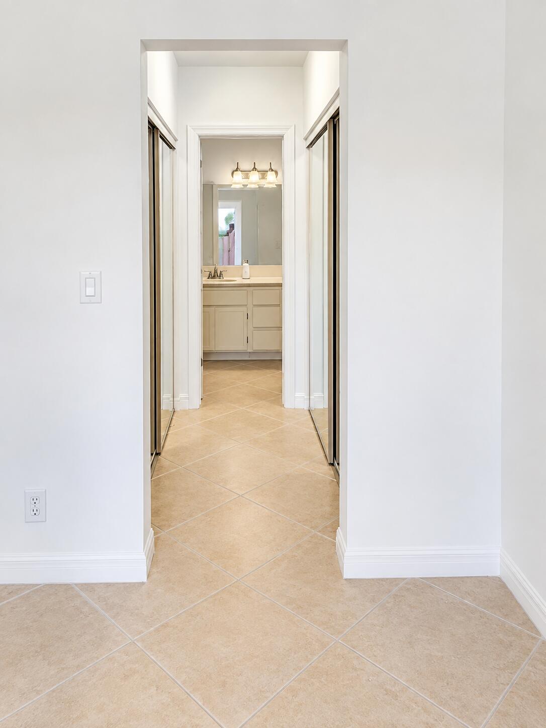 283 Springdale Circle # 28C — Photo 3