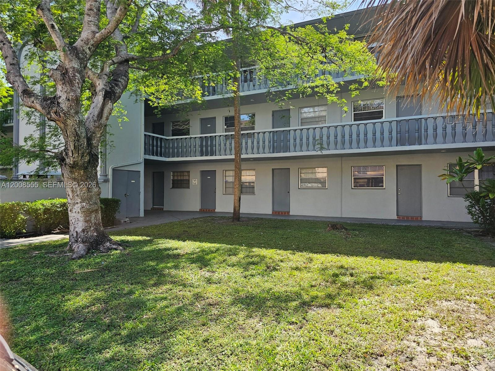 900 Tallwood Ave # 207, Hollywood FL 33021