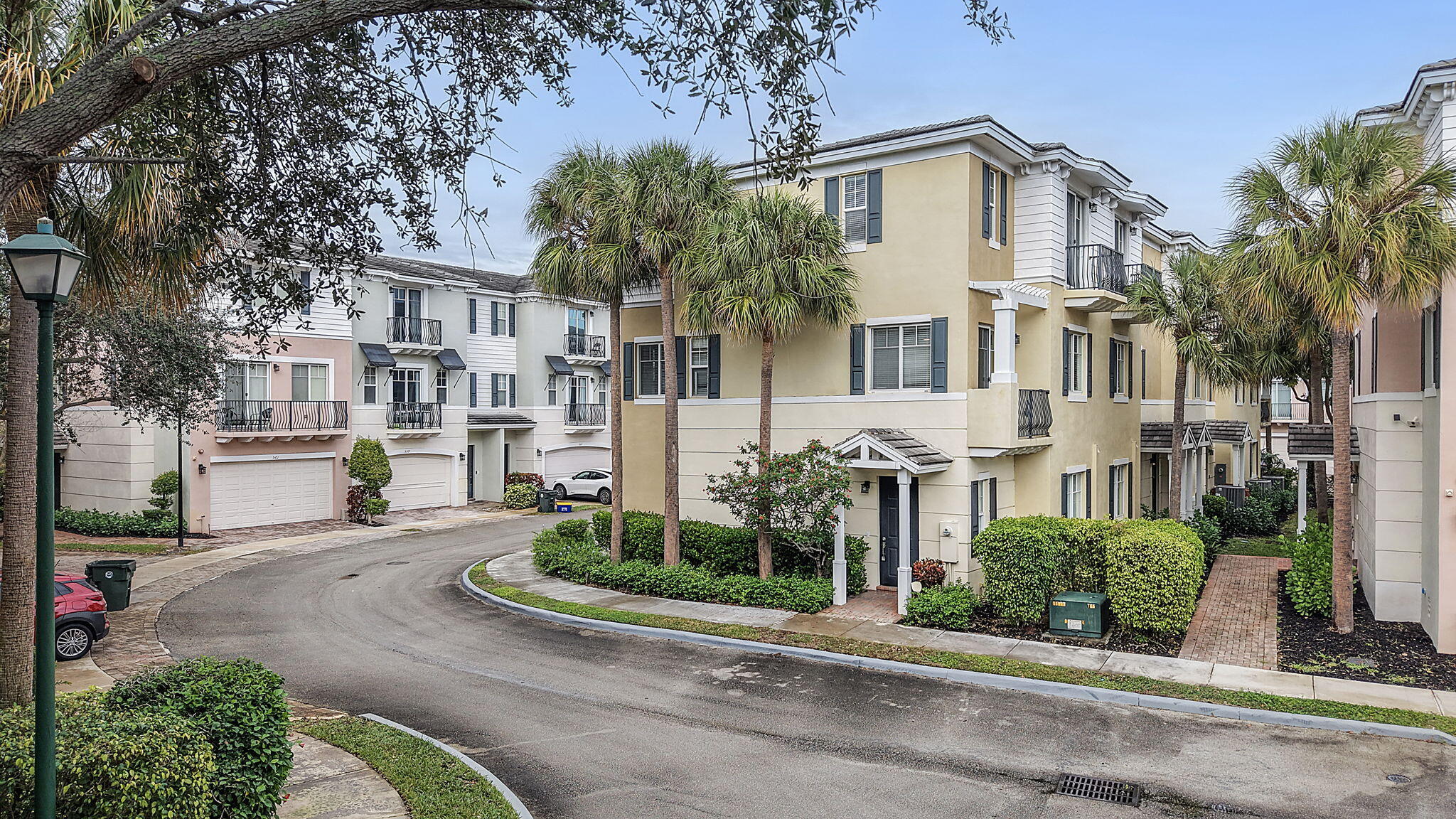 560 NW 39th Circle # 560, Boca Raton FL 33431