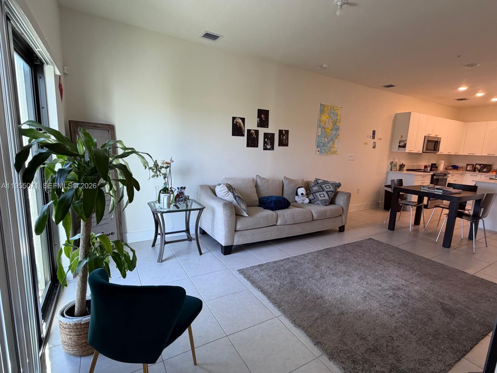 8001 NW 41st St # 310, Doral FL 33166
