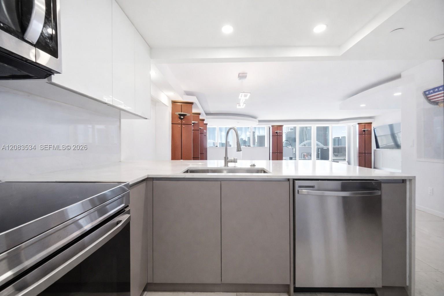 1717 N Bayshore Dr # 3354 — Photo 4
