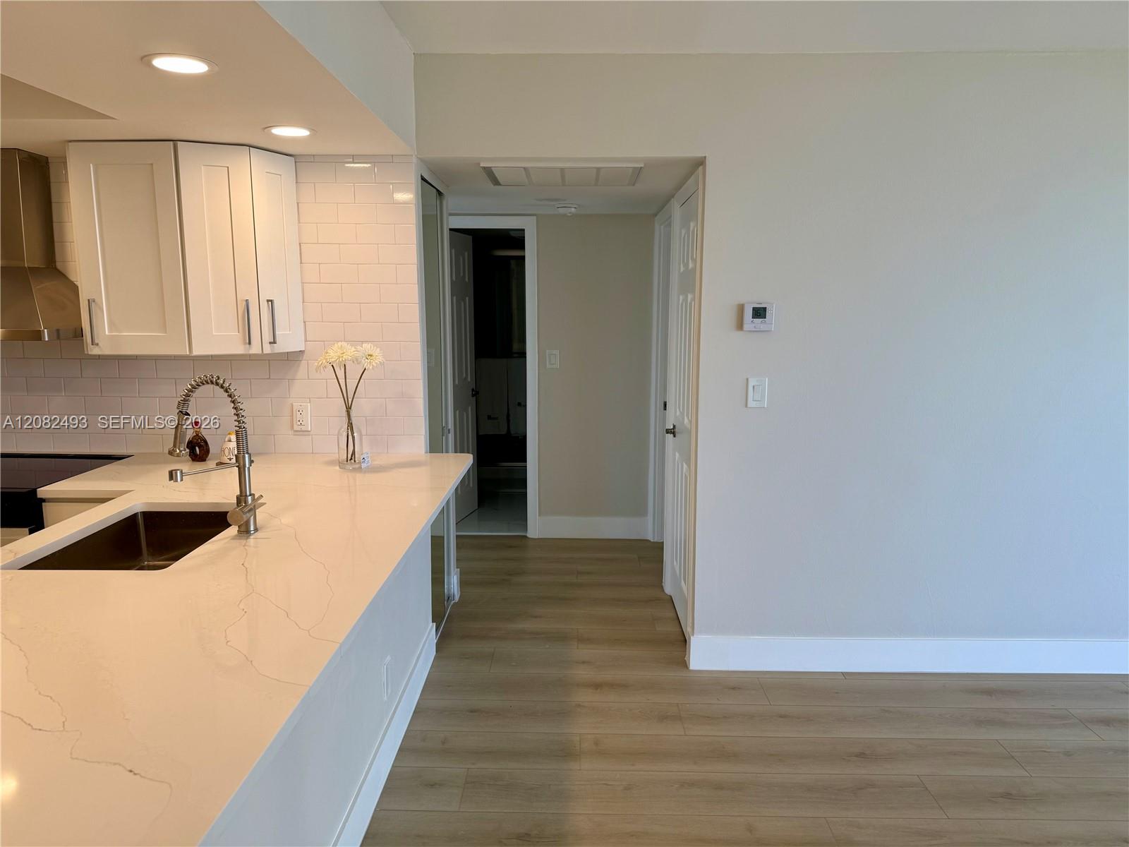 20335 W Country Club Dr # 1203 — Photo 4