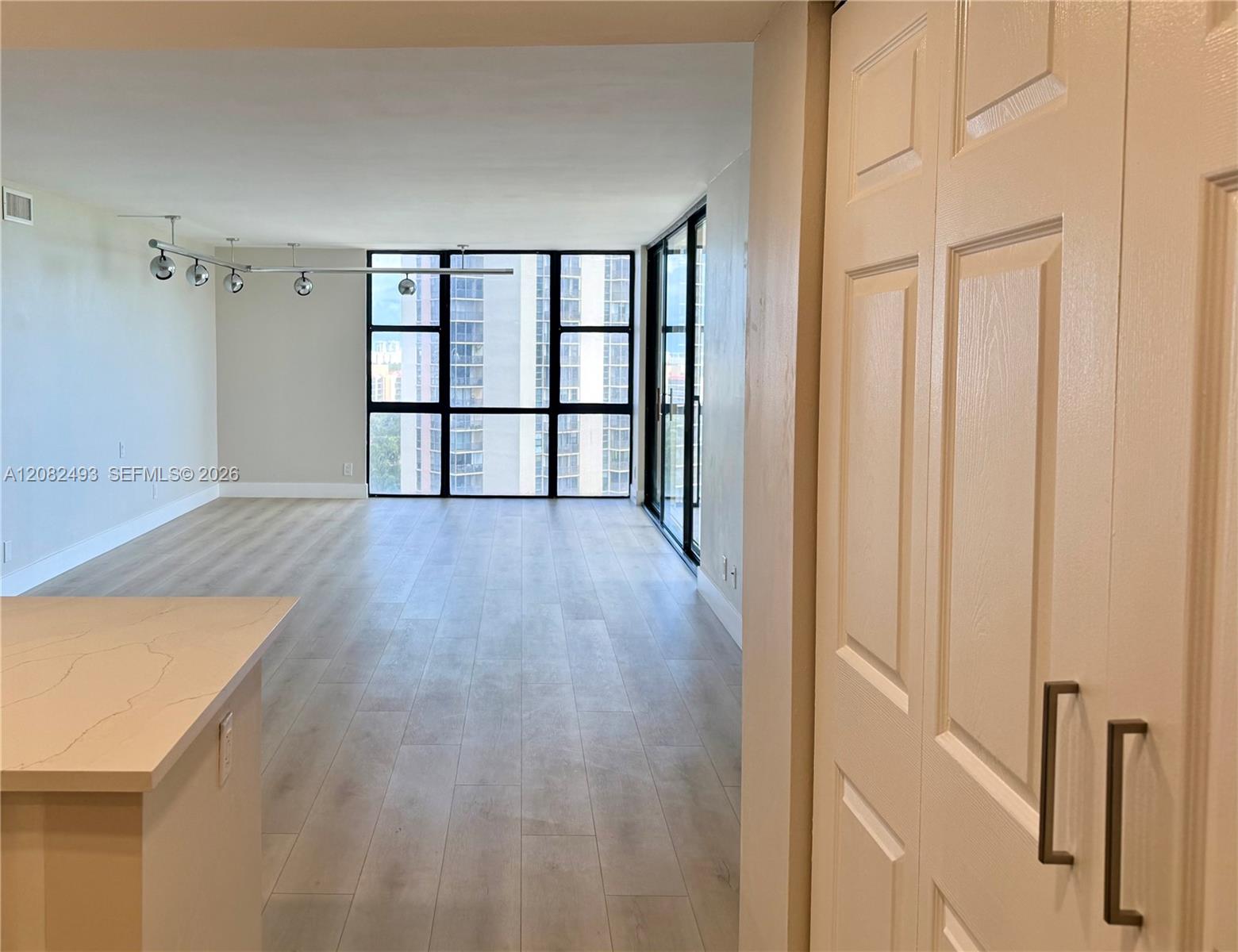 20335 W Country Club Dr # 1203 — Photo 5