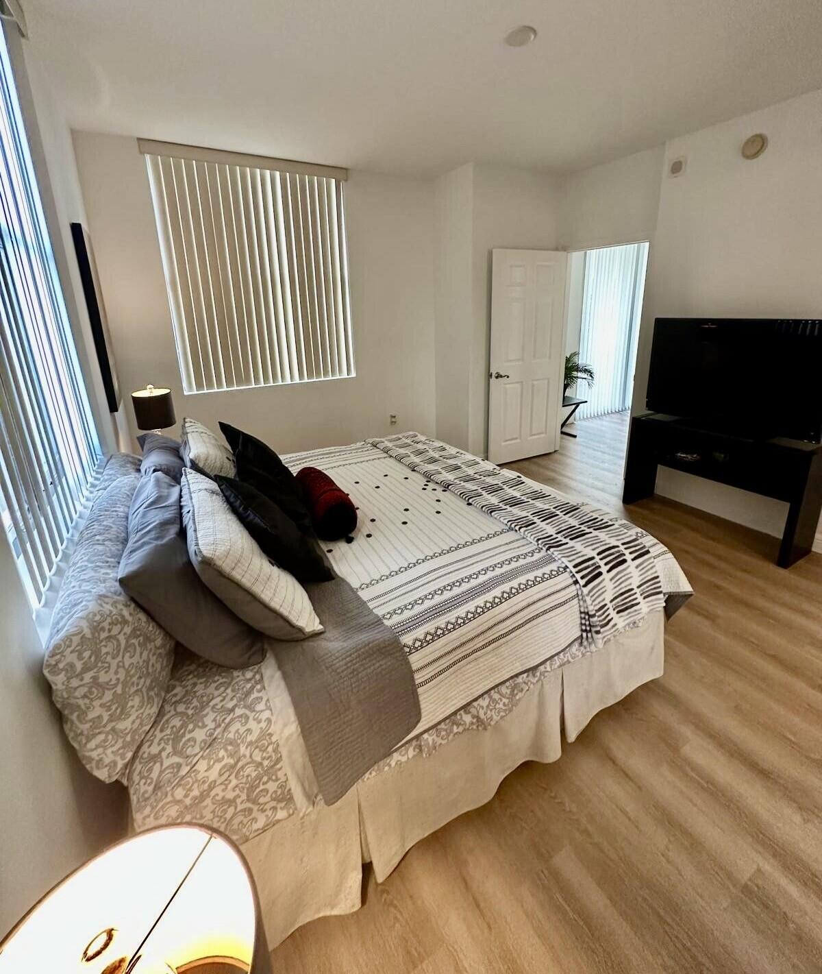 888 S Douglas Road # 1015 View 8