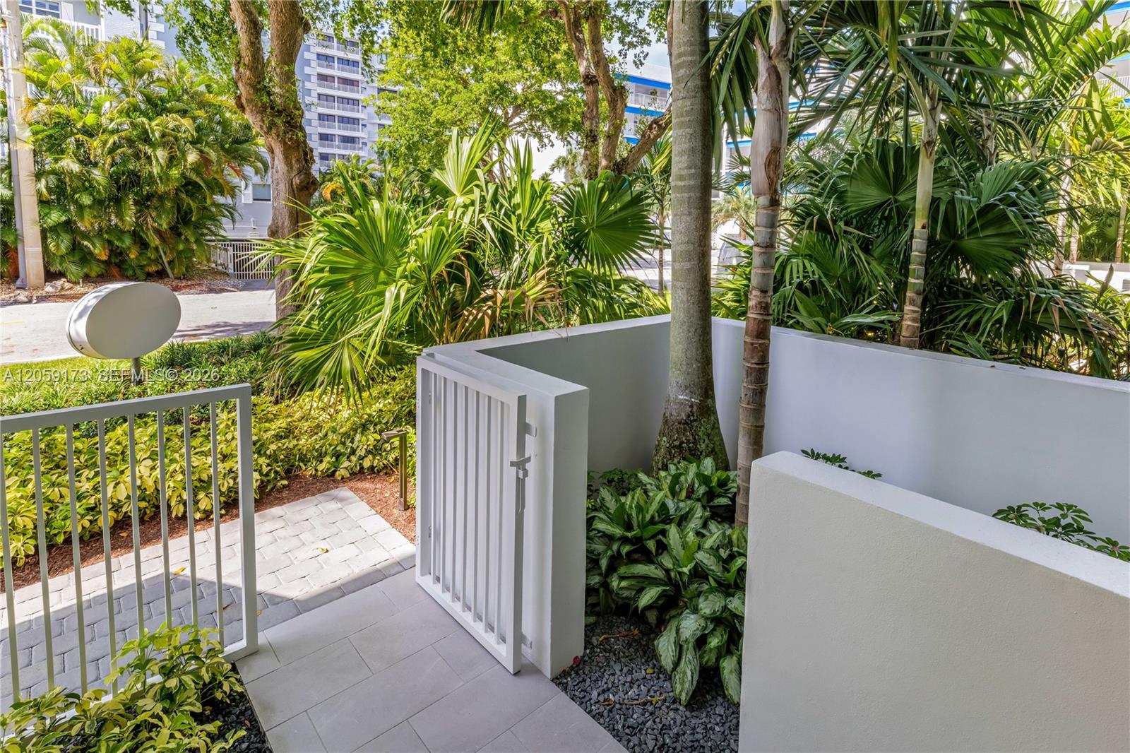 3100 NE 47th Ct # 13 — Photo 5