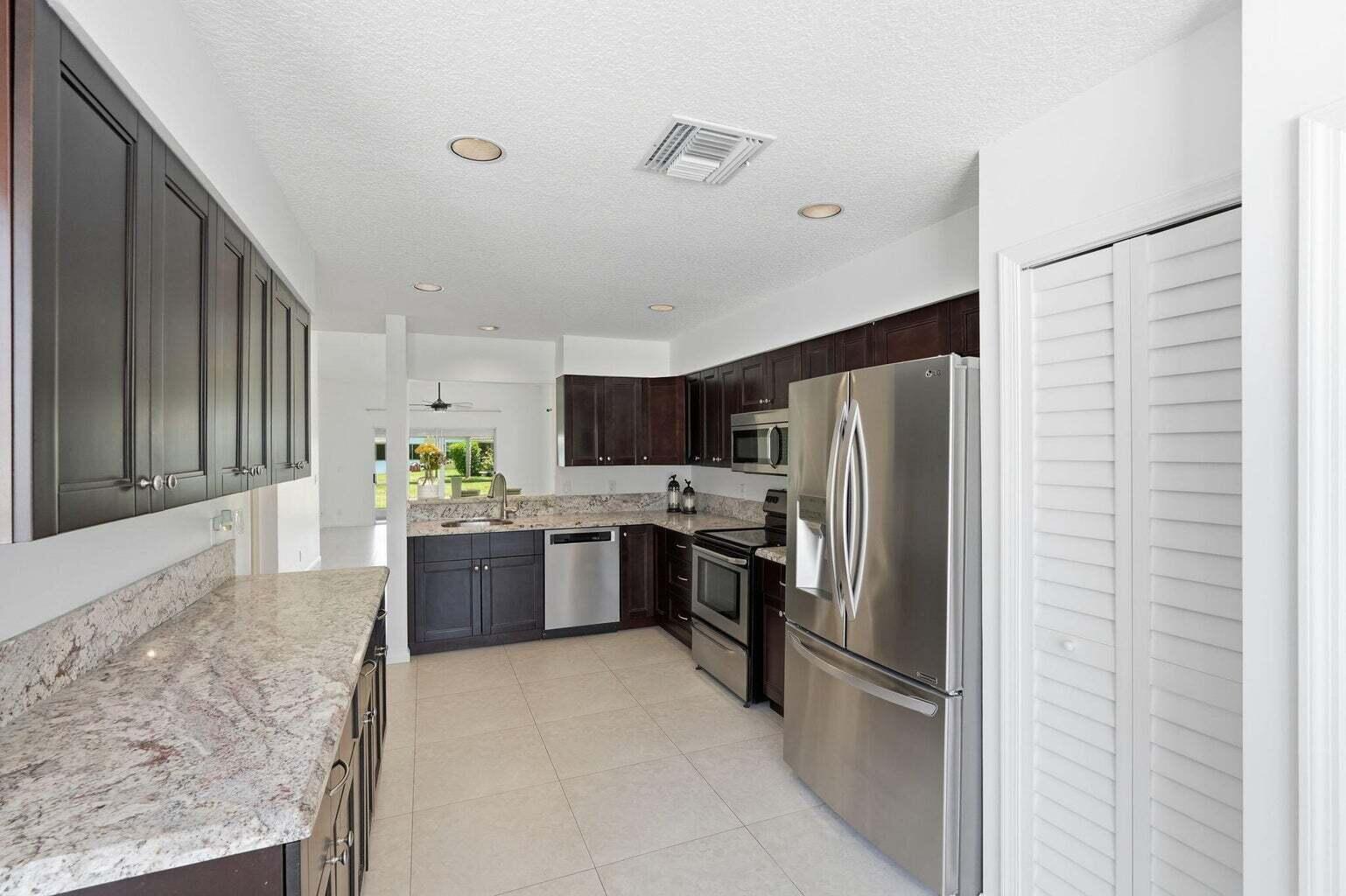 6616 MARISSA Circle — Photo 4