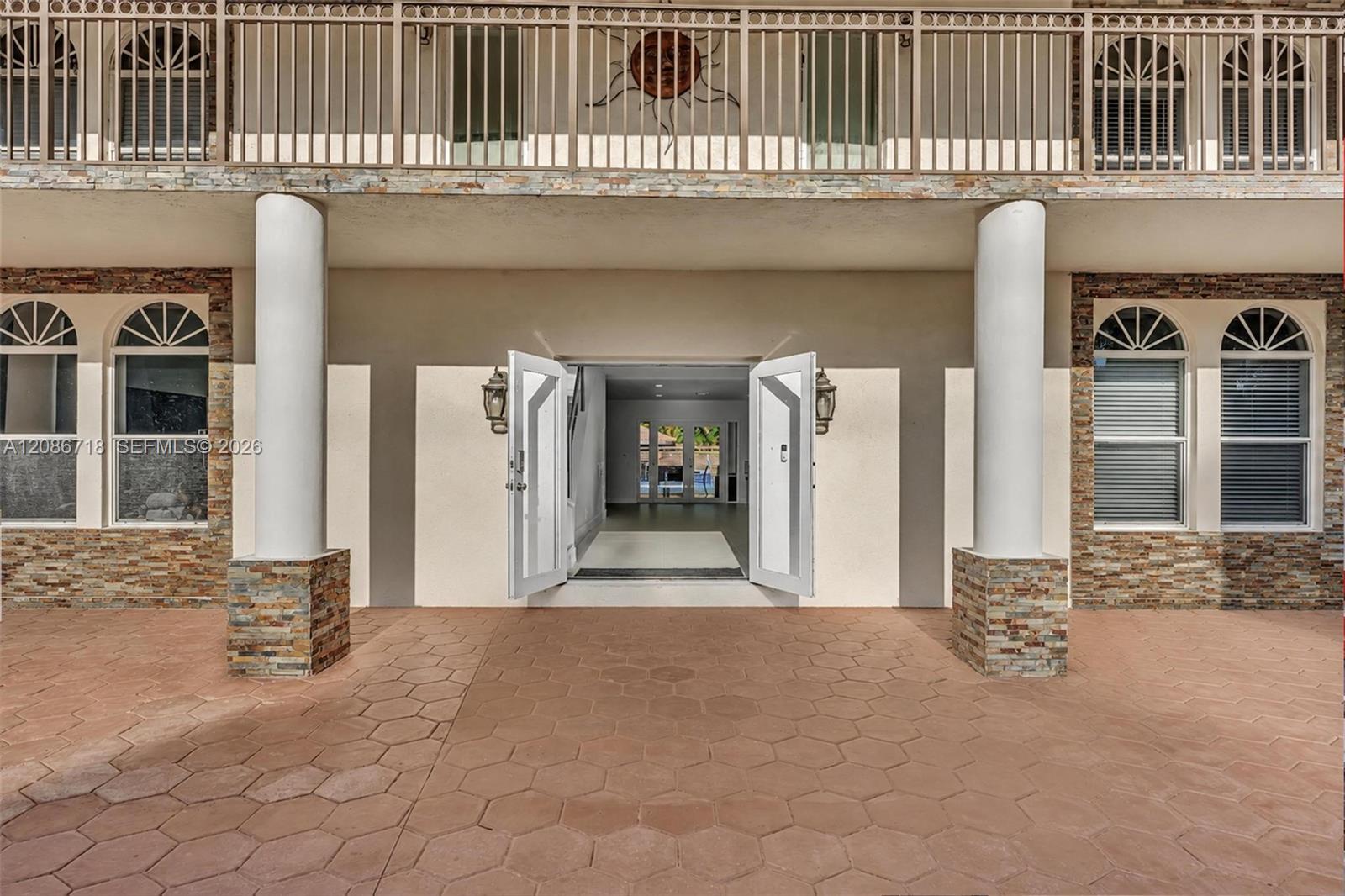 ENTRANCE VIEW