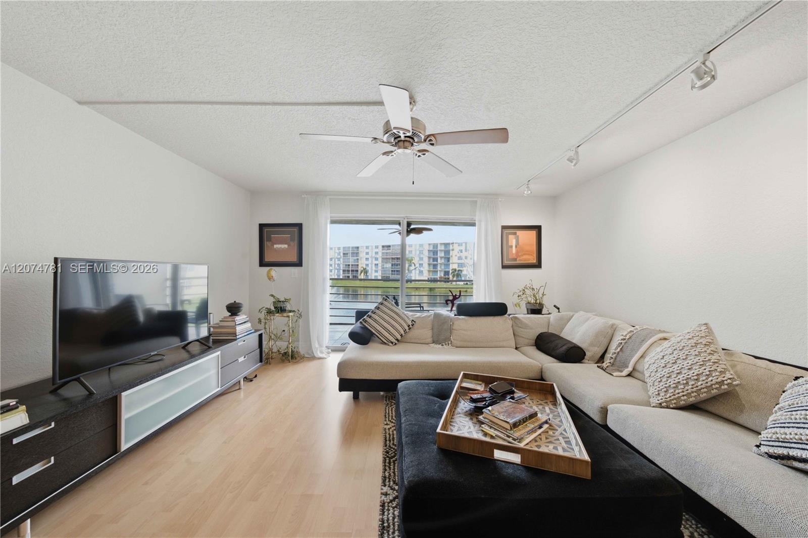 441 SE 3rd St # 207, Dania Beach FL 33004