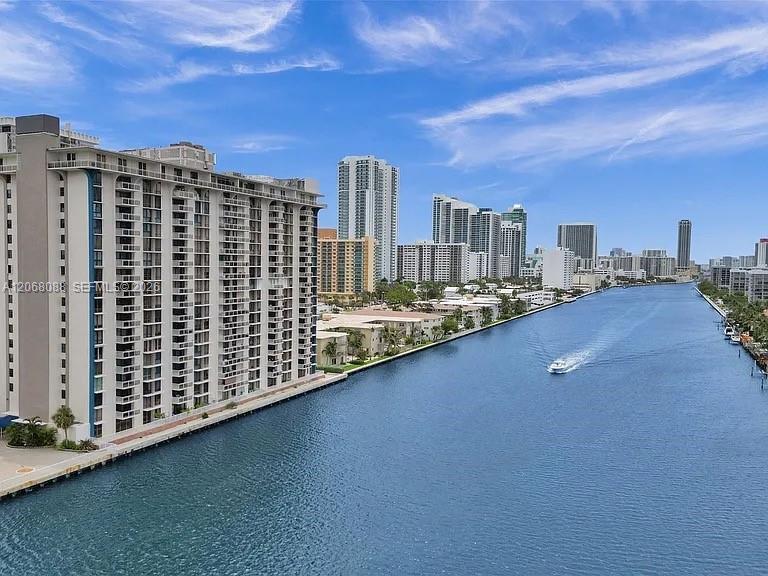 1600 S Ocean Dr # 14F — Photo 2