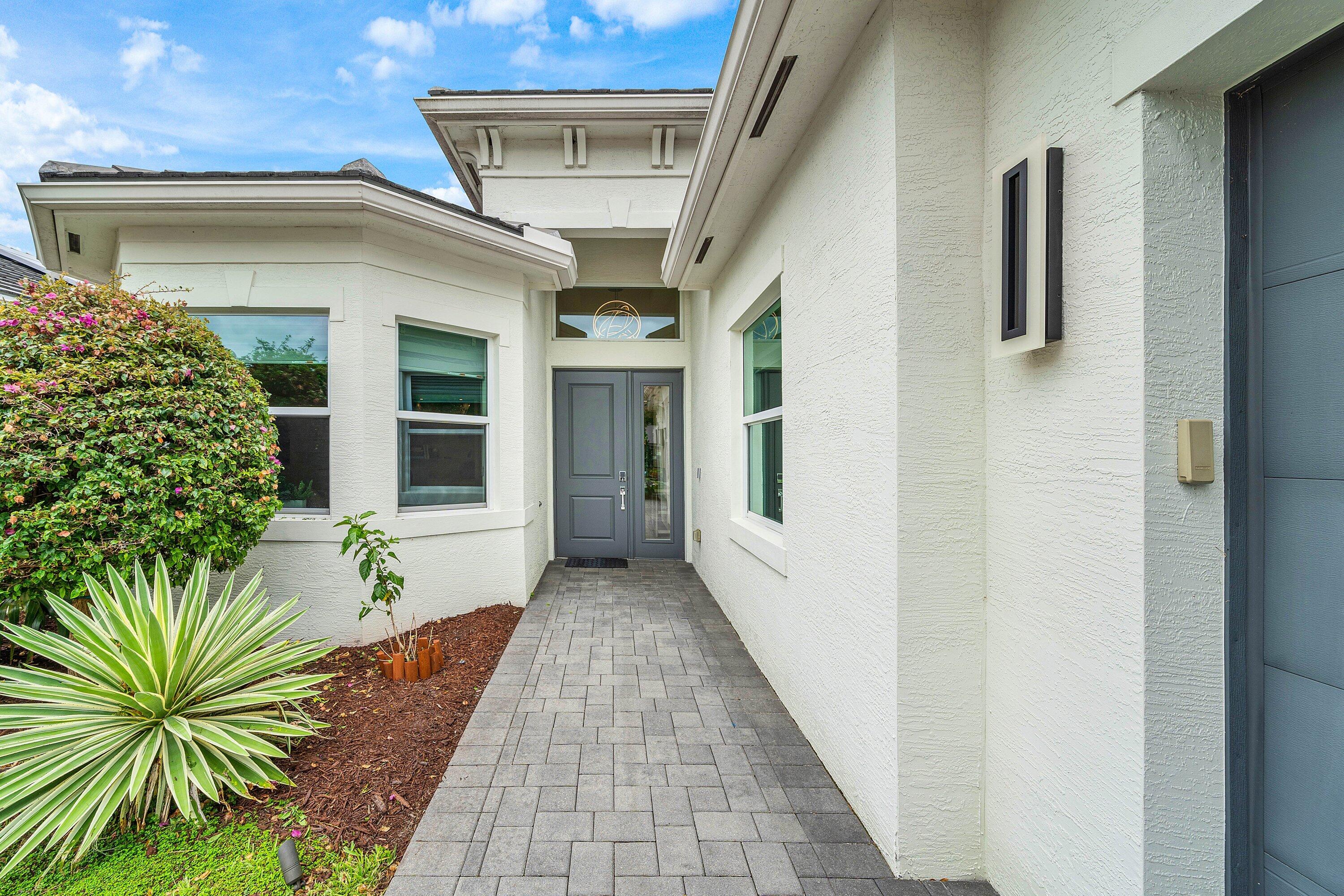 7861 Wildflower Shores Drive — Photo 3