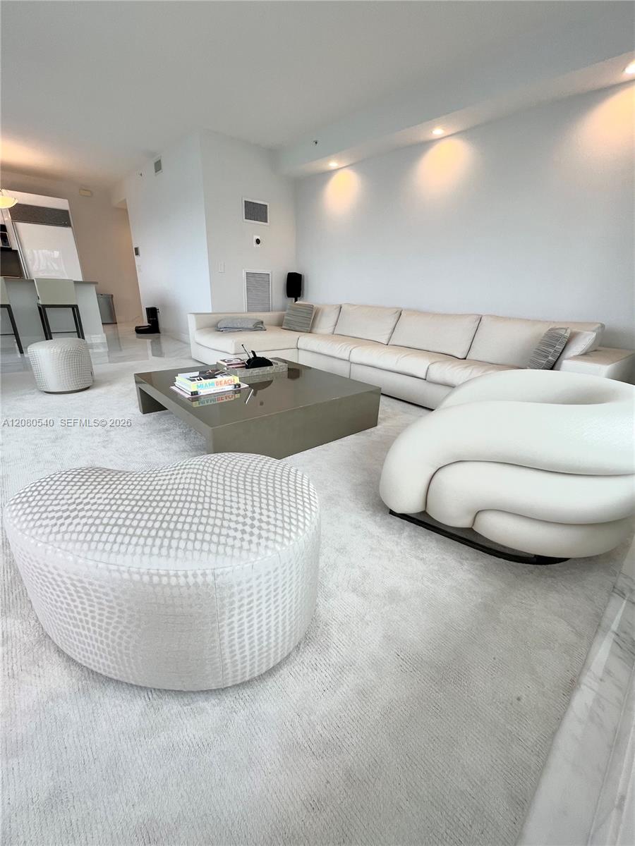 1435 Brickell Ave # 3307 — Photo 4