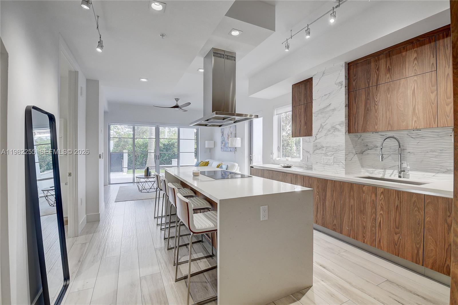 155 E Boca Raton Rd # TH1, Boca Raton FL 33432