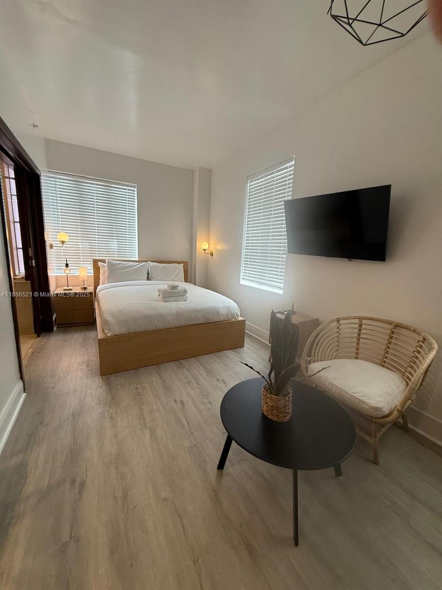 1036 Ocean Dr # B309, Miami Beach FL 33139