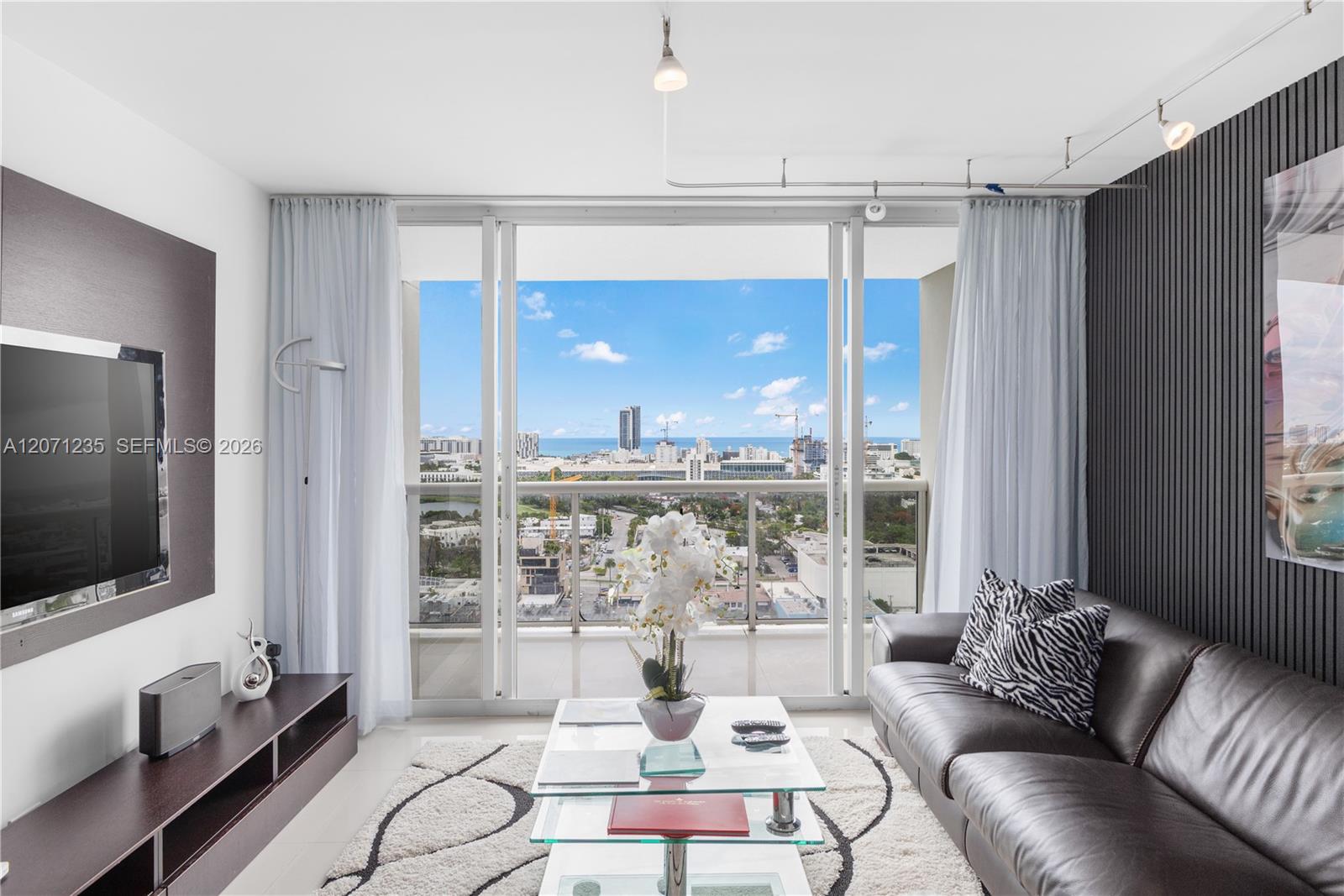 1800 Sunset Harbour Dr # 2409 View 10