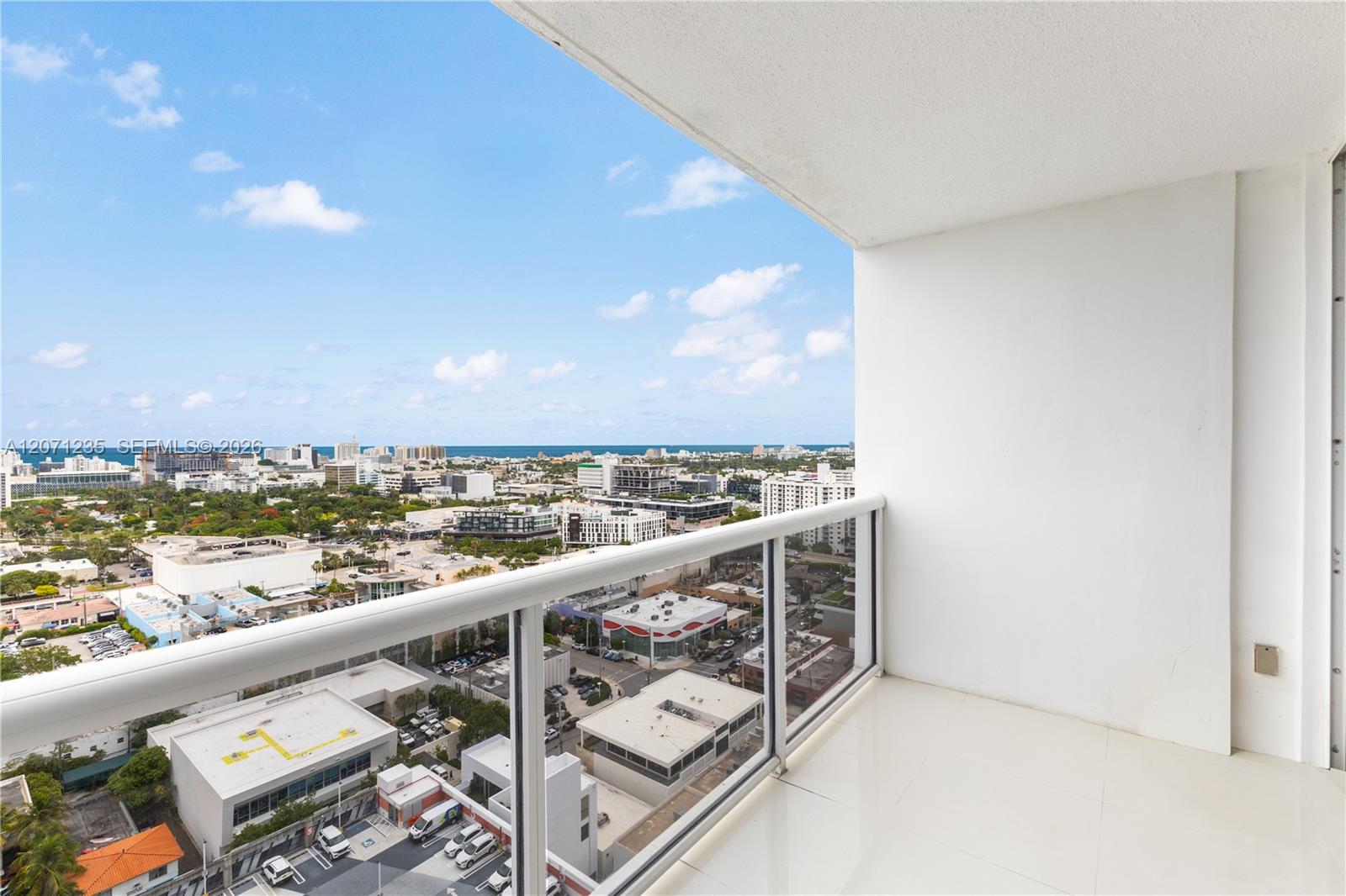 1800 Sunset Harbour Dr # 2409 View 4