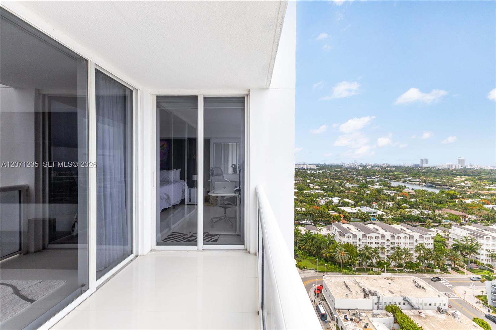 1800 Sunset Harbour Dr # 2409 View 5