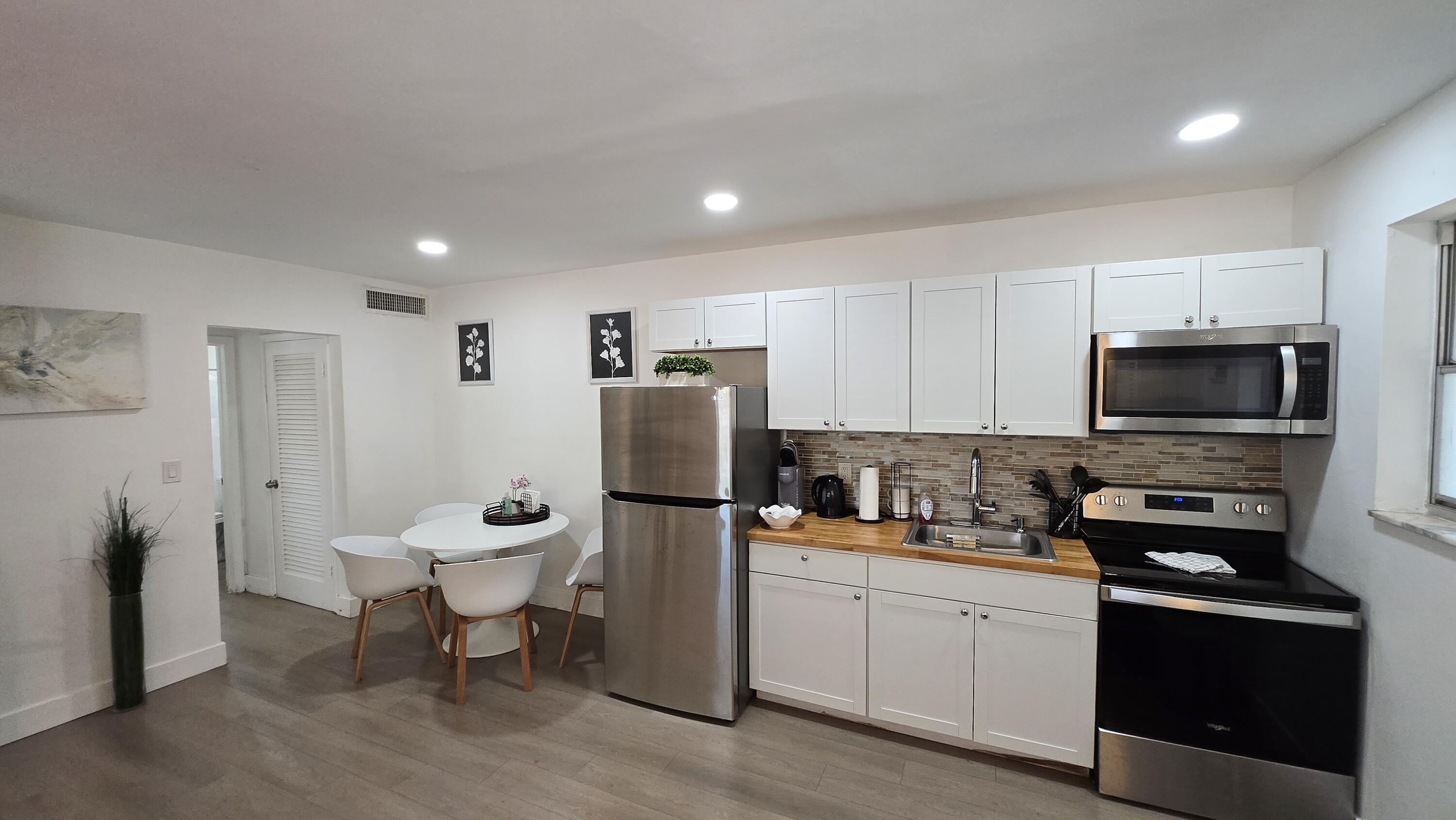 704 NE 8TH Street # 1, Hallandale Beach FL 33009