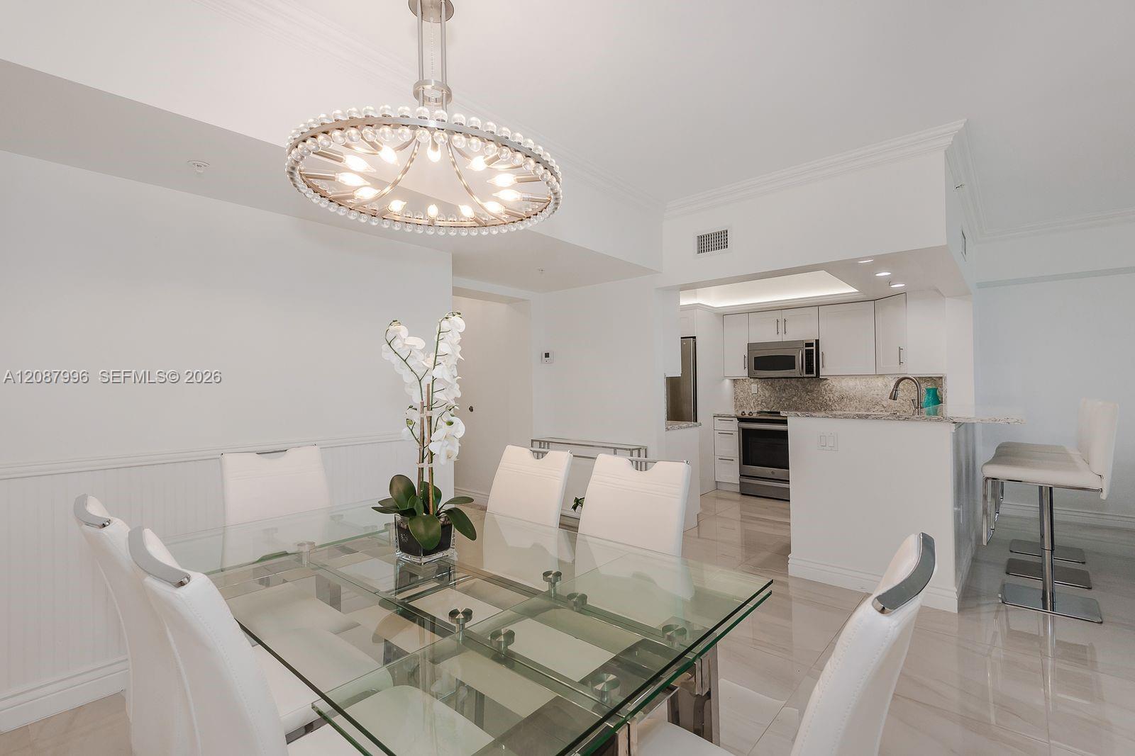 3020 NE 32nd Ave # 1401 — Photo 4
