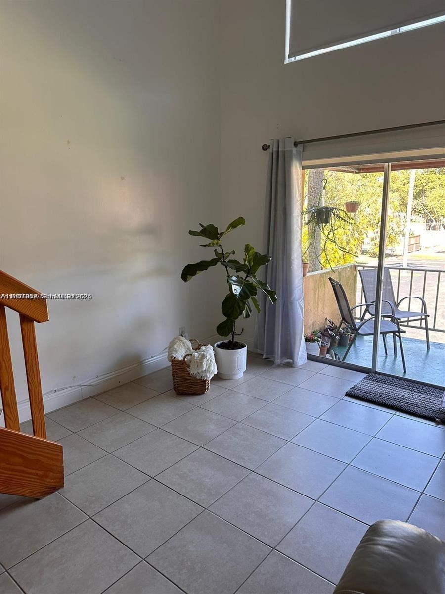 18101 NW 68th Ave # C202 — Photo 5