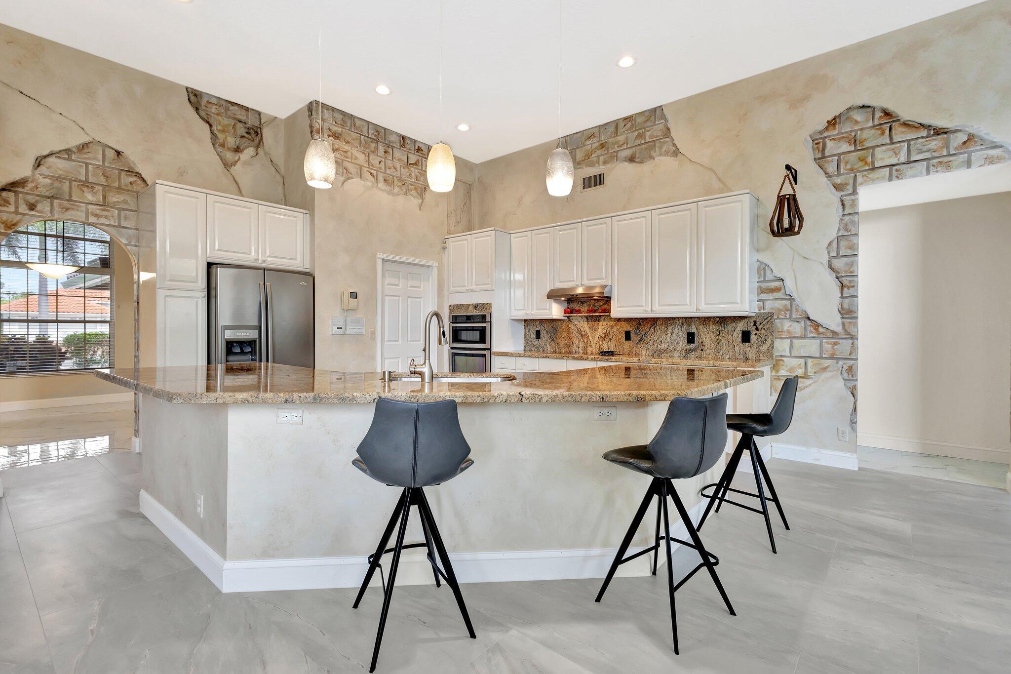 19236 BAY LEAF Court — Photo 4
