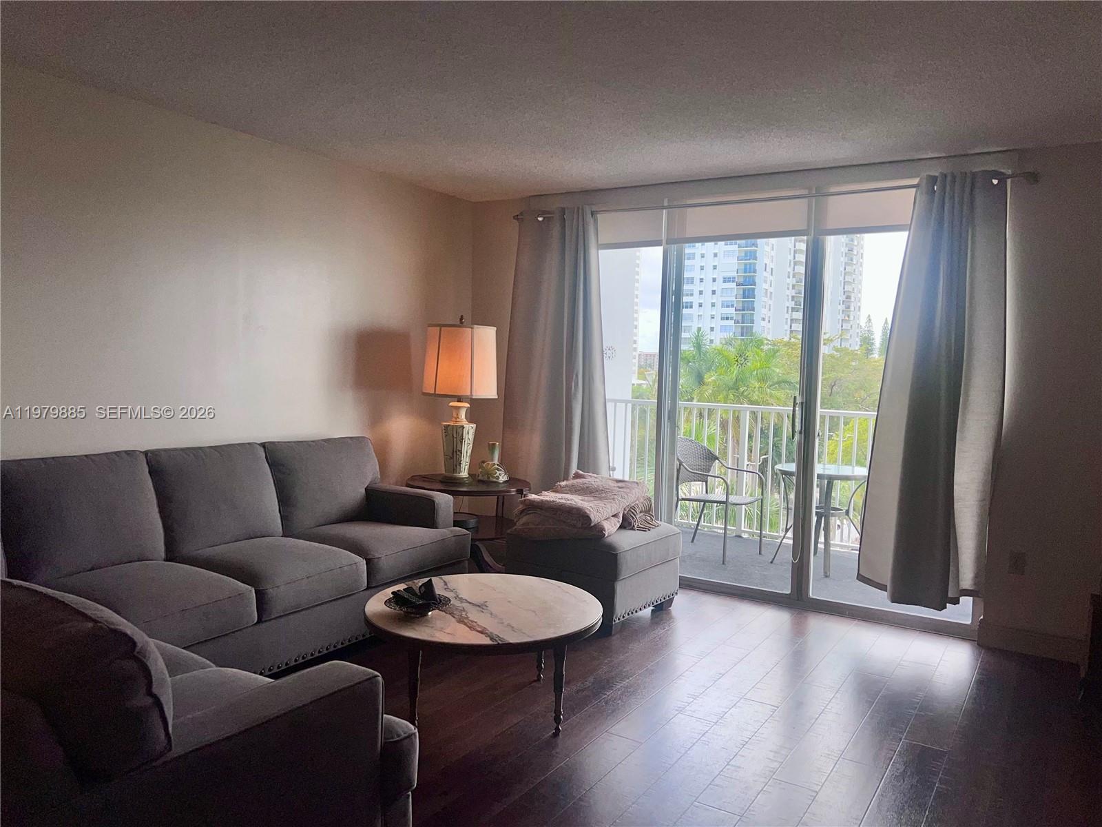 2801 NE 183rd St # 507W — Photo 4