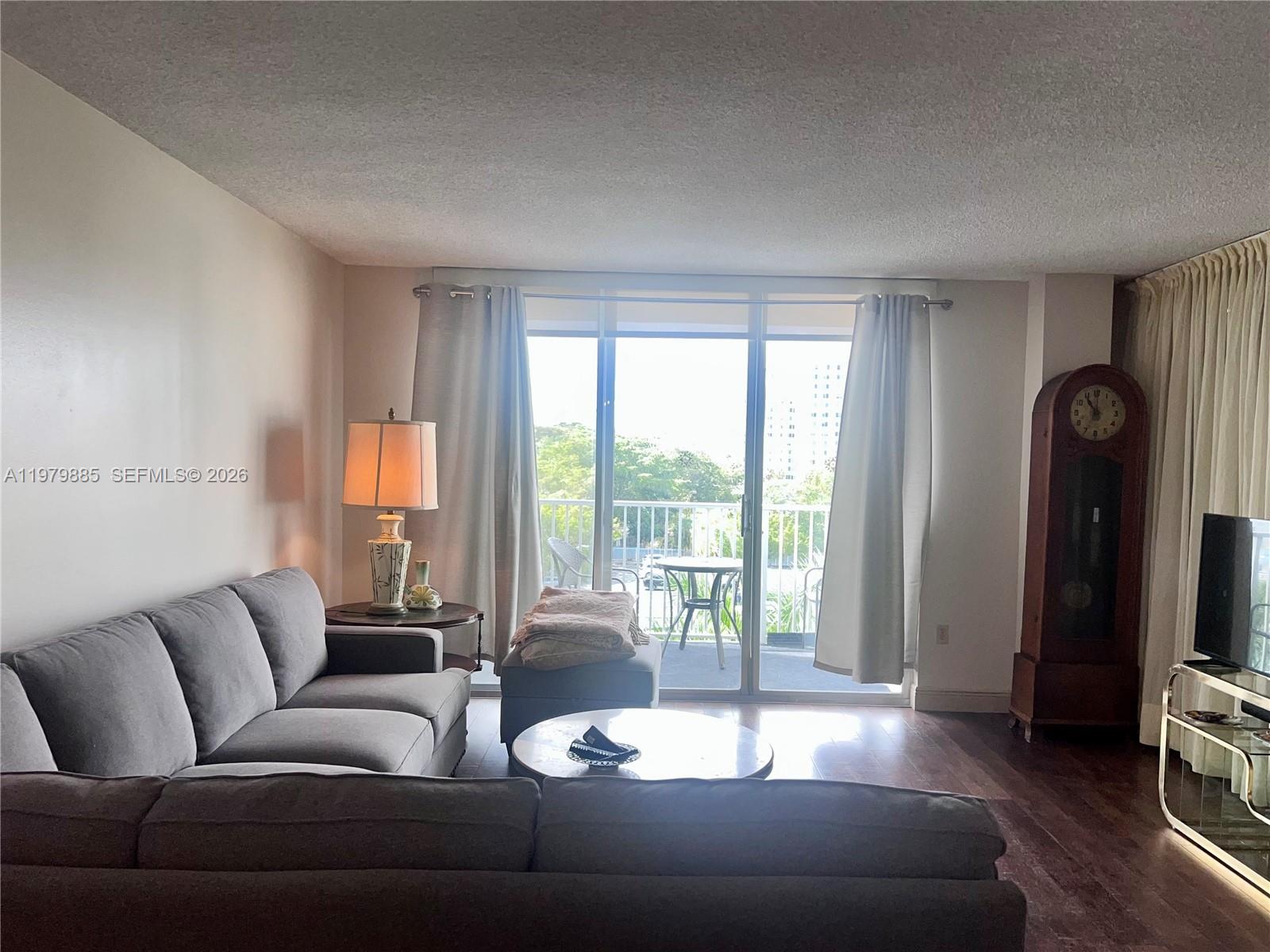 2801 NE 183rd St # 507W — Photo 5
