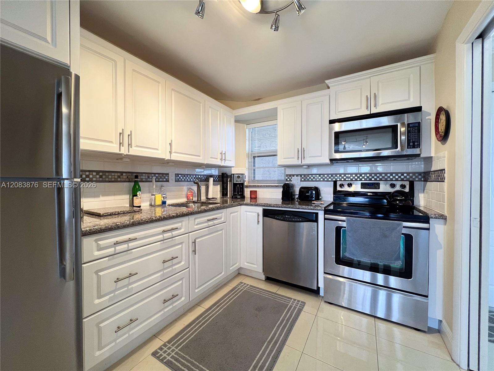 8900 Washington Blvd # 401A — Photo 2