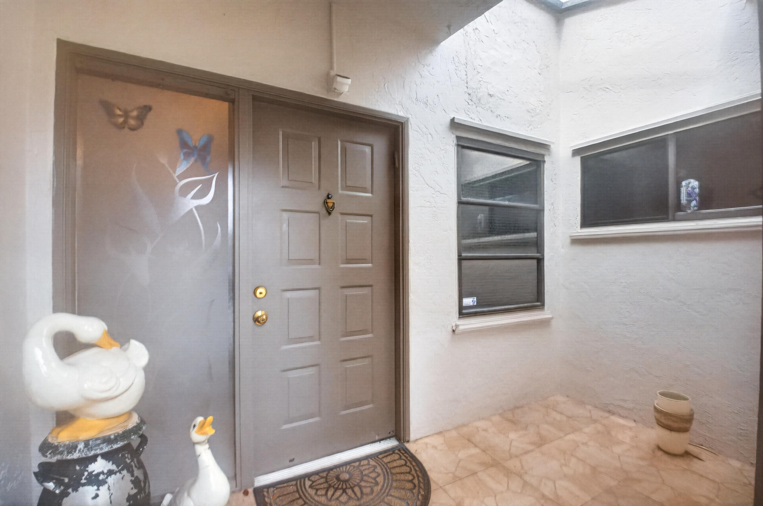 8179 Whispering Palm Drive — Photo 3