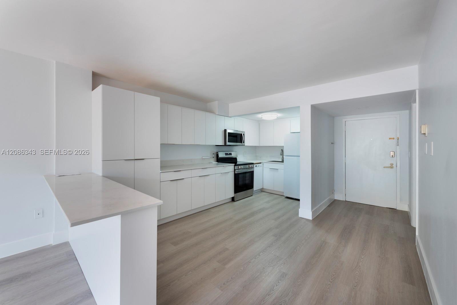 1650 NE 115th St # 108 — Photo 3