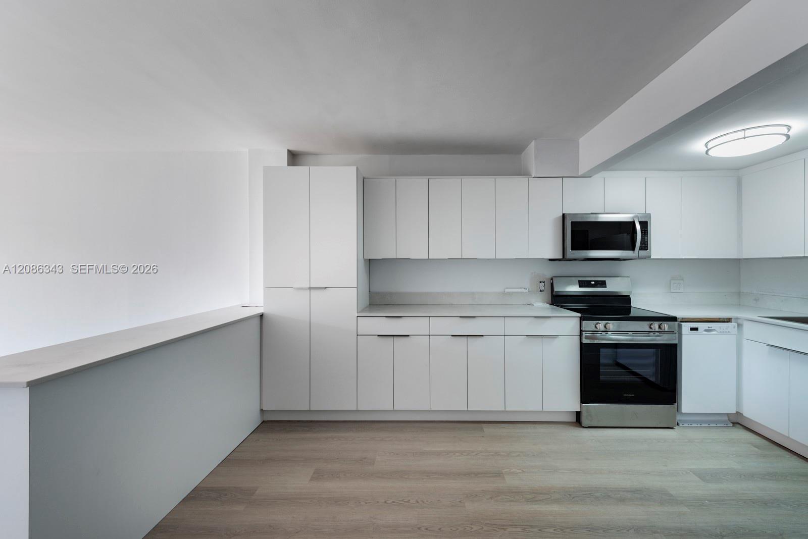 1650 NE 115th St # 108 — Photo 4