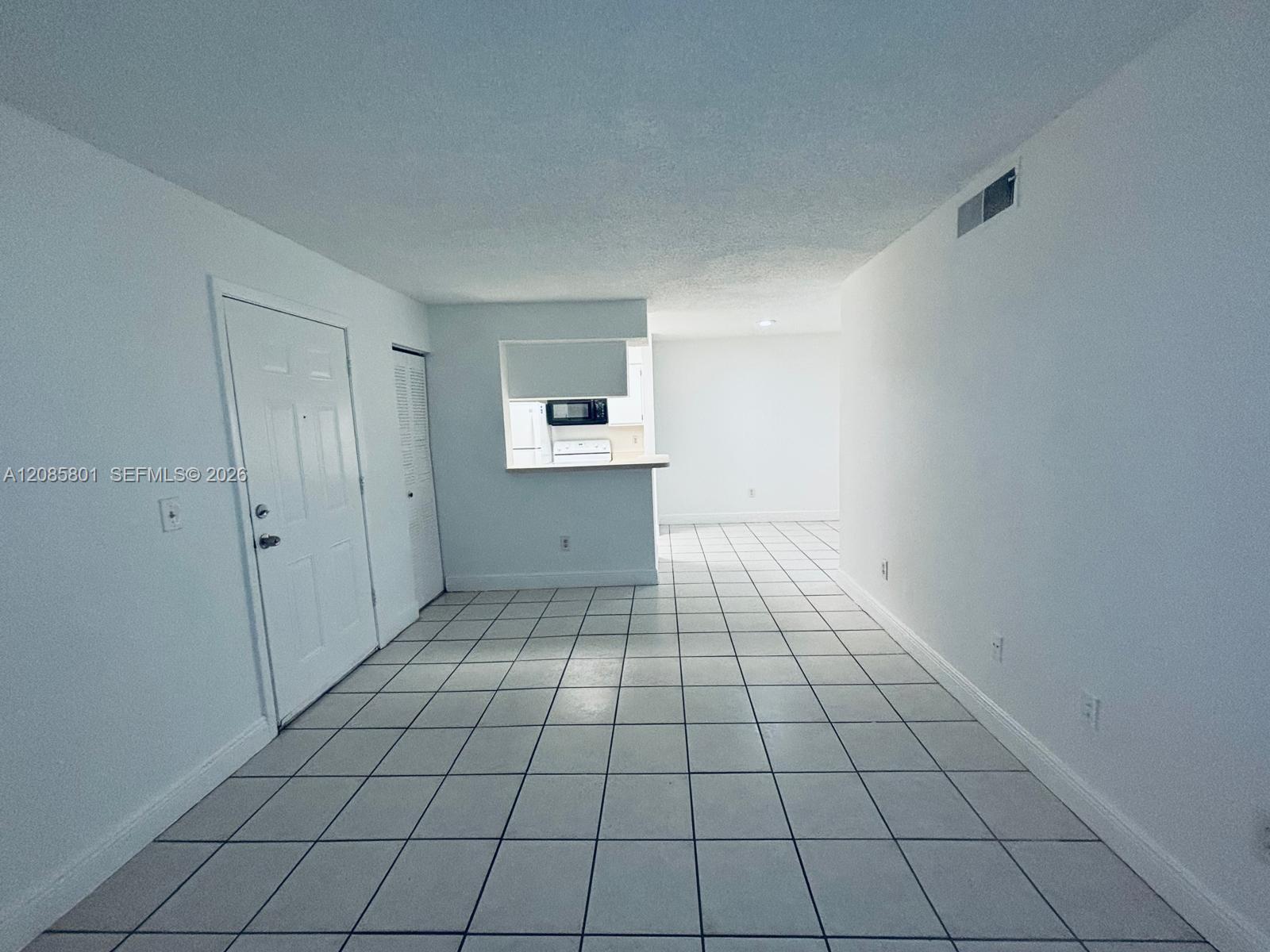 1237 SW 46th Ave # 811 — Photo 3