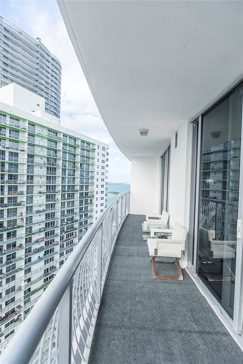1750 N Bayshore Dr # 3211 — Photo 3