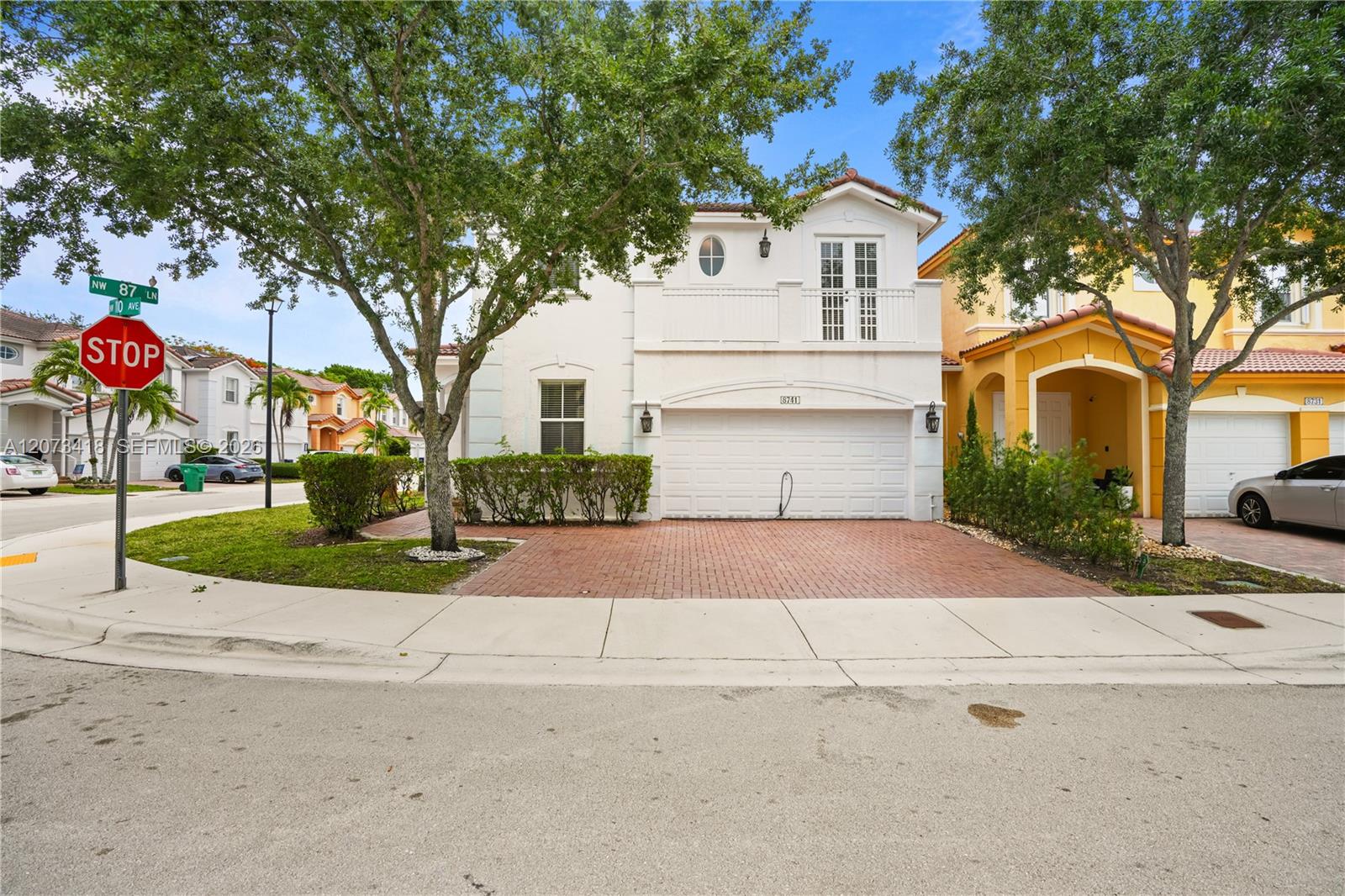 8741 NW 110th Ave — Photo 2