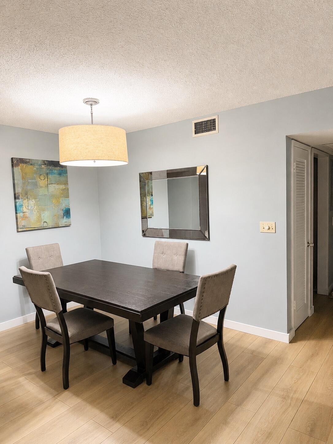 2800 N Palm Aire Drive # 304 — Photo 4