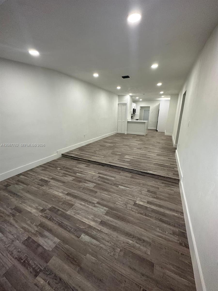 3045 SW 21st St # 3047 — Photo 3