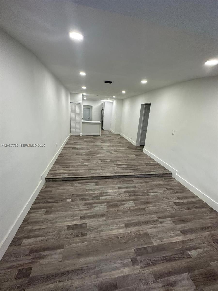 3045 SW 21st St # 3047 — Photo 5