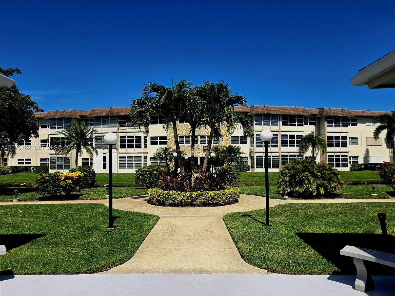 3405 NW 48th Ave # 601, Lauderdale Lakes FL 33319