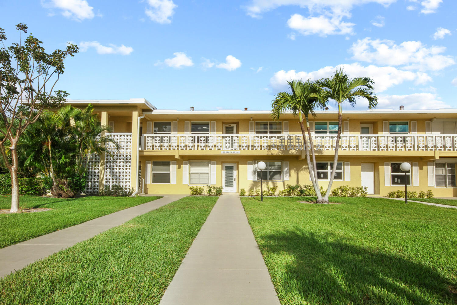 1001 Flame Vine Avenue # 202, Delray Beach FL 33445