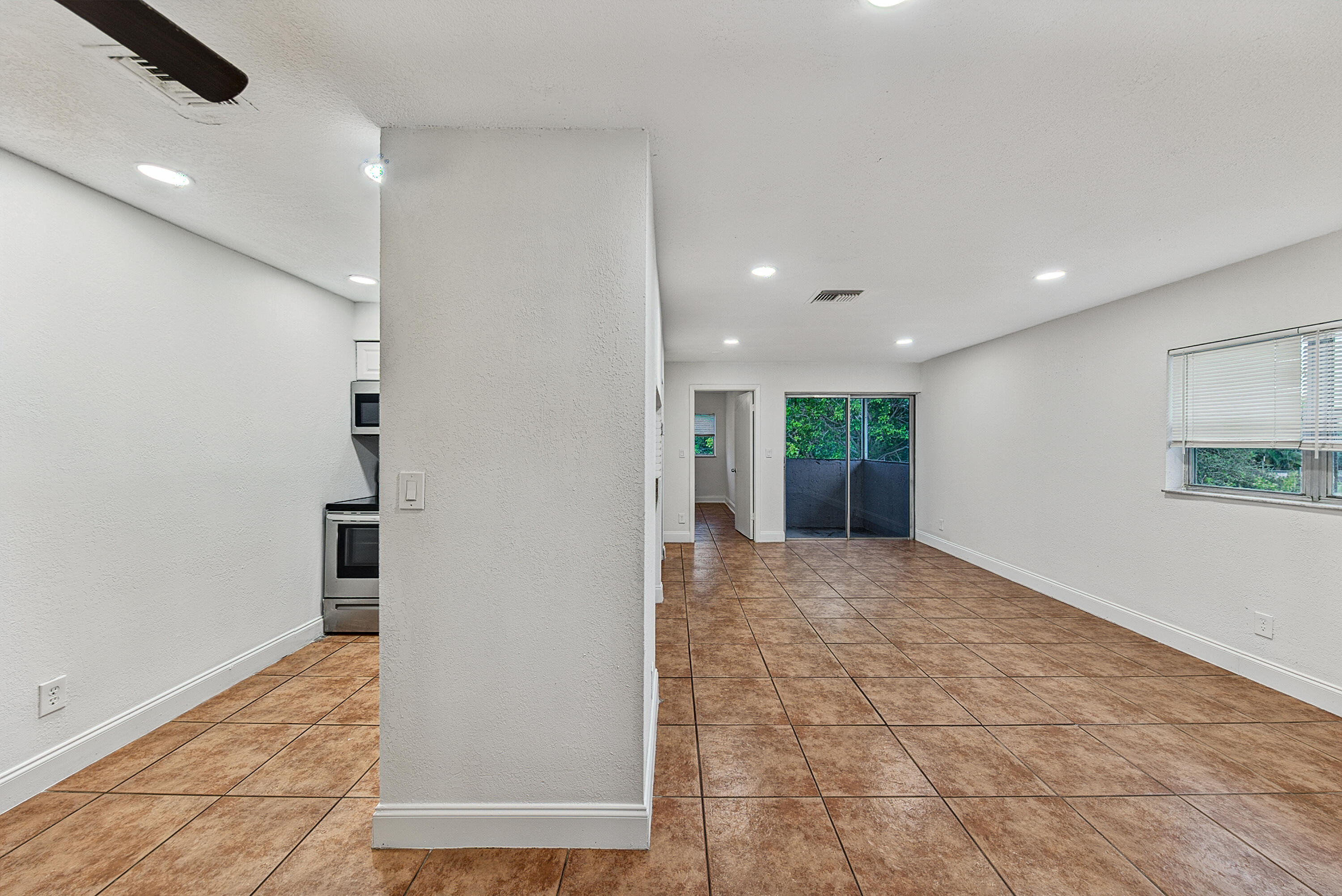 825 SW 10th Street # D — Photo 5