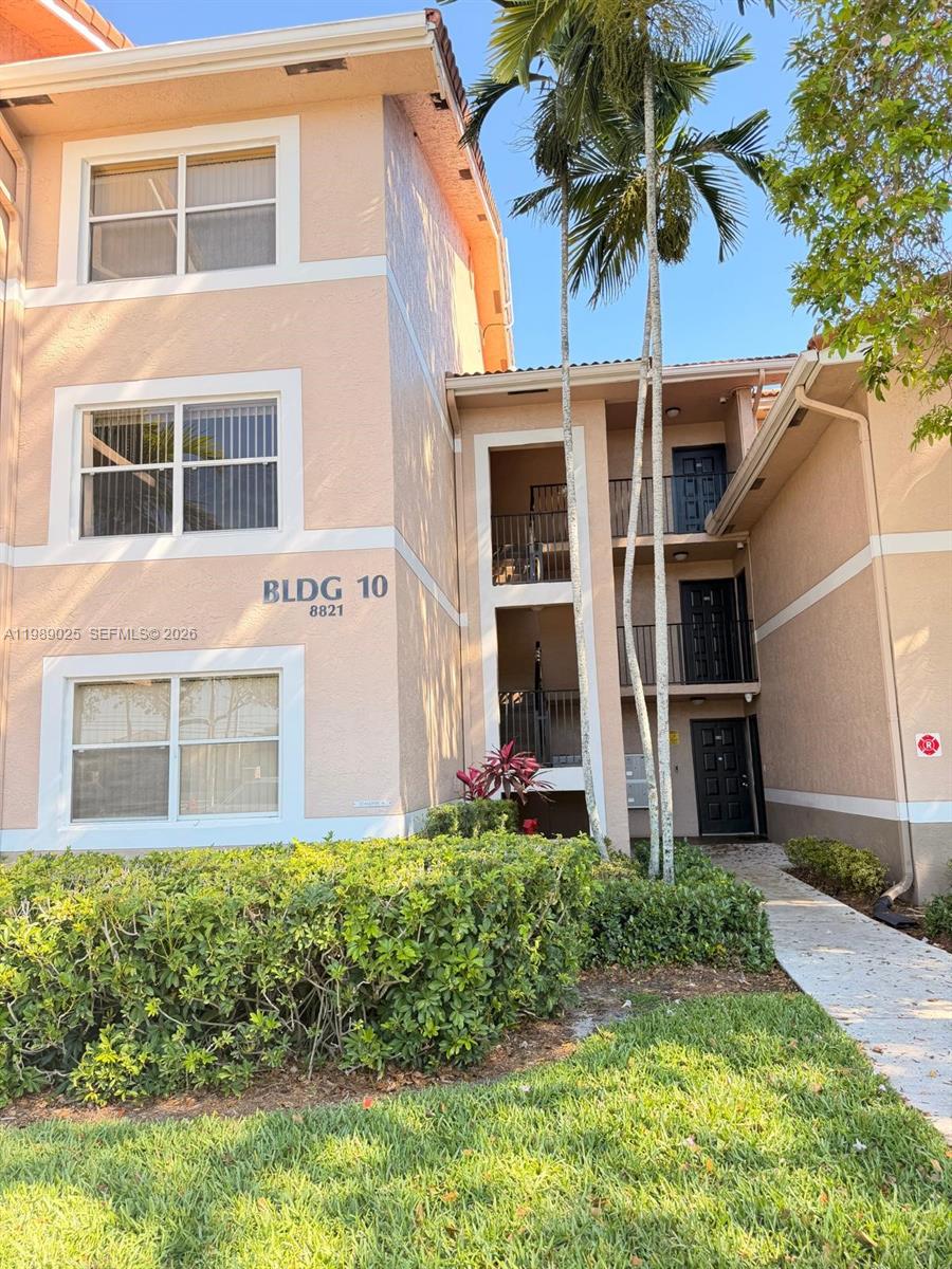 8821 Wiles Rd # 108, Coral Springs FL 33067