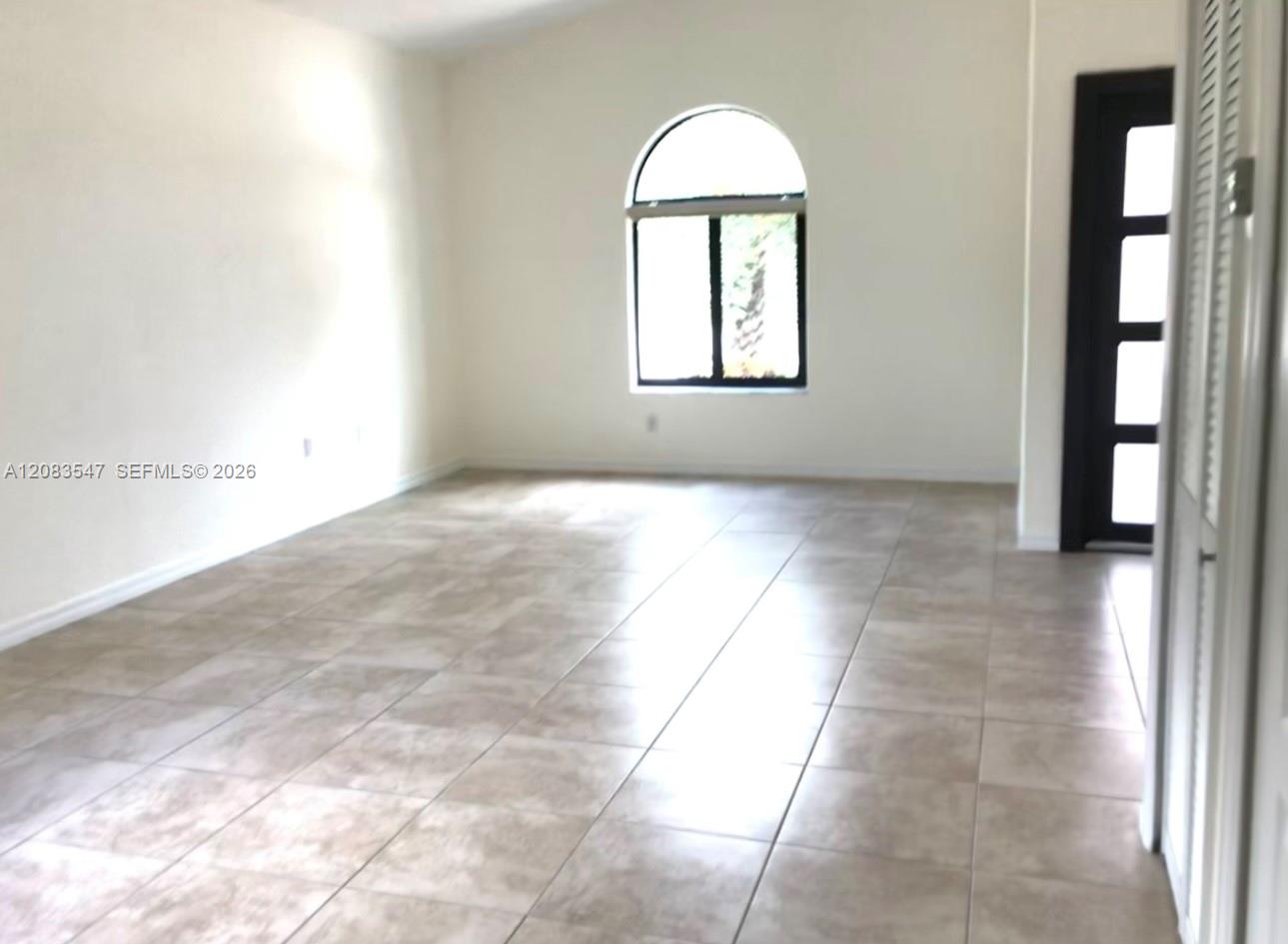 4400 SW 164th Path — Photo 4